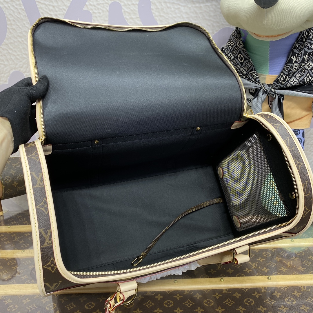 Dog Bag Monogram Canvas – Trunks and Travel – M45662