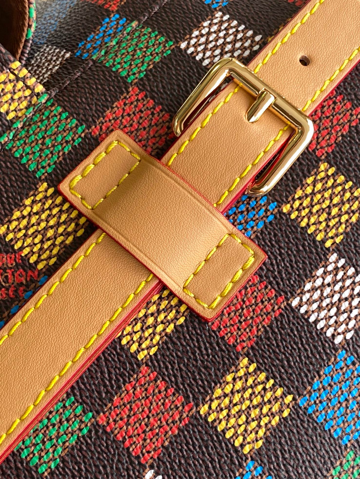 Louis Vuitton N00163 Fashion Show Christopher MM