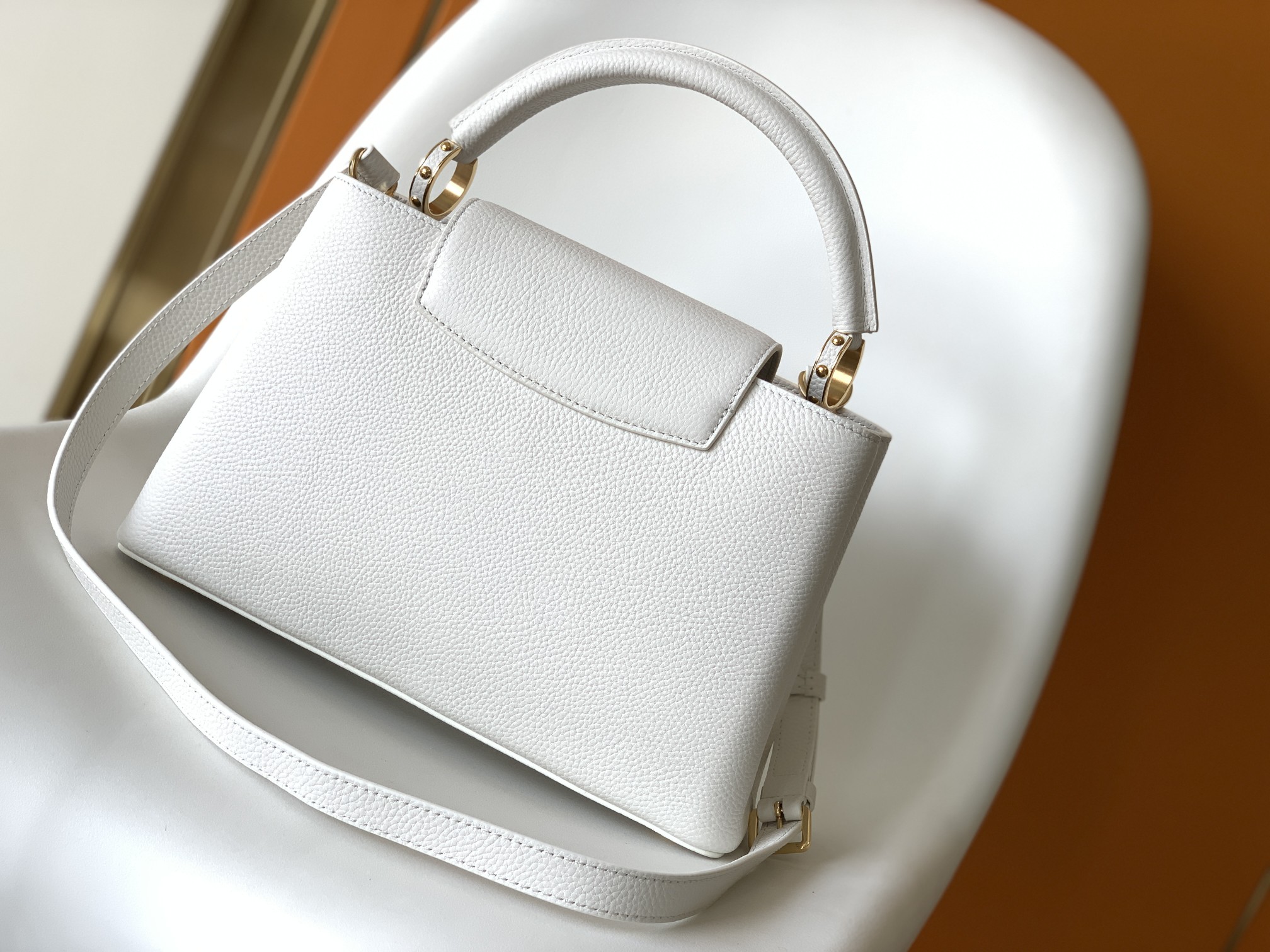 Capucines-M56071- whitemini handbag