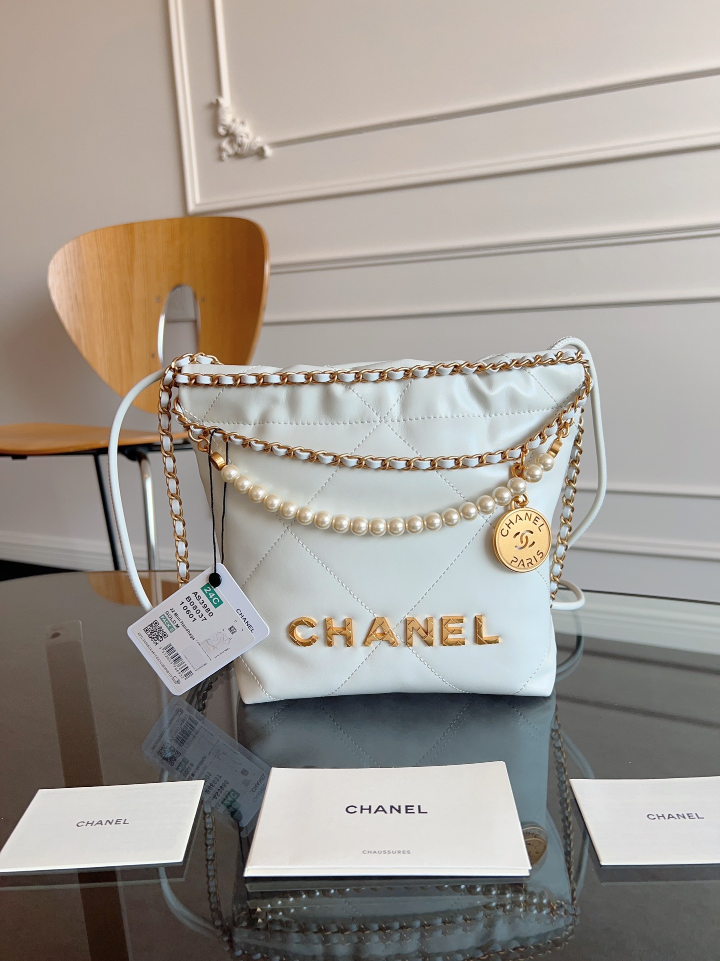 Chanel 22 Bag – Pearl Edition