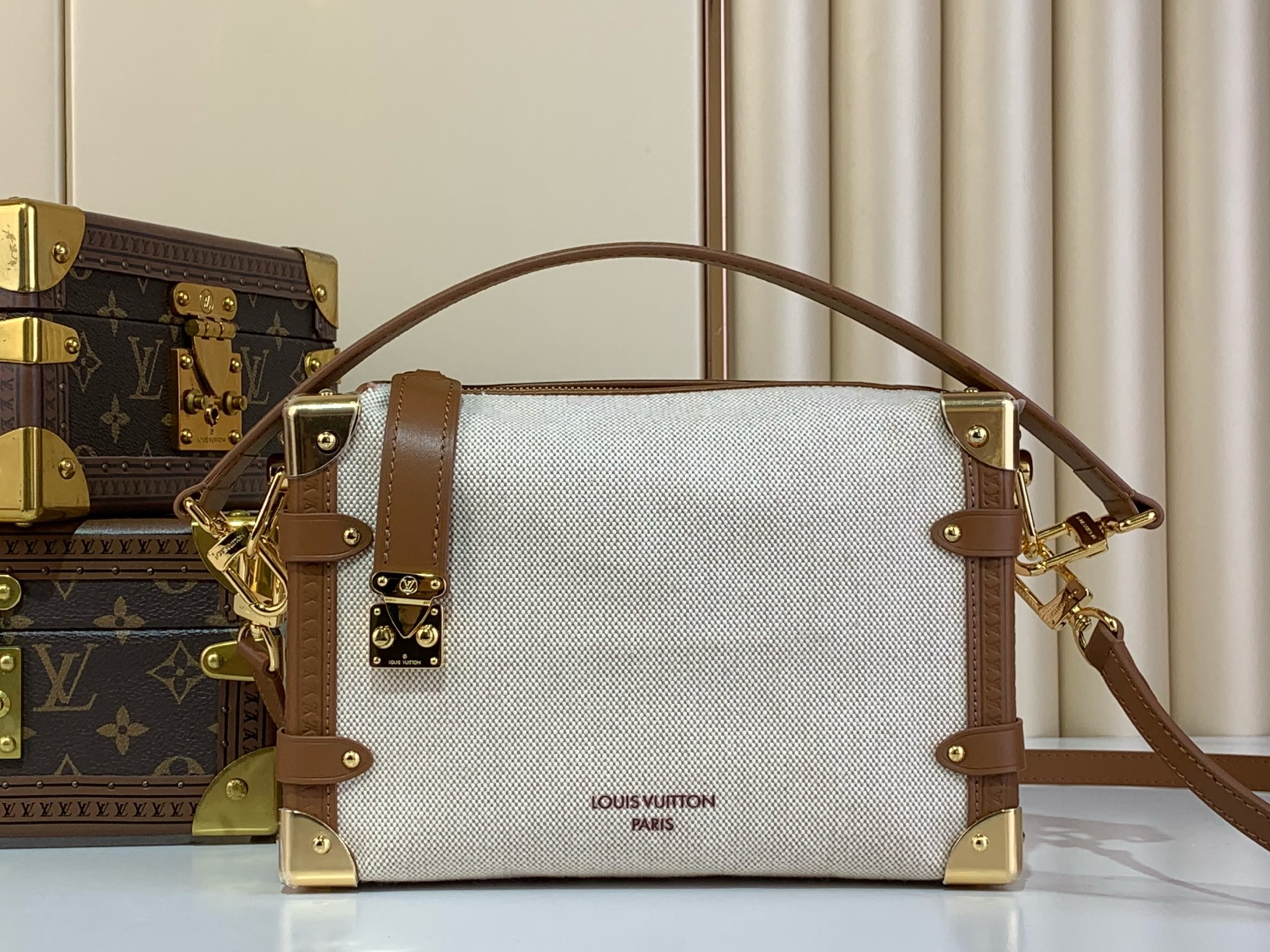 LV M14411 Side Trunk MM