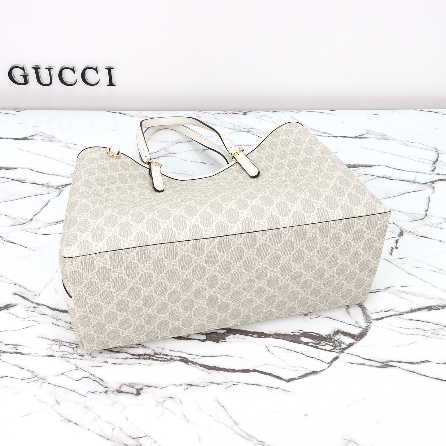 New GG Emblem series medium shoulder bag