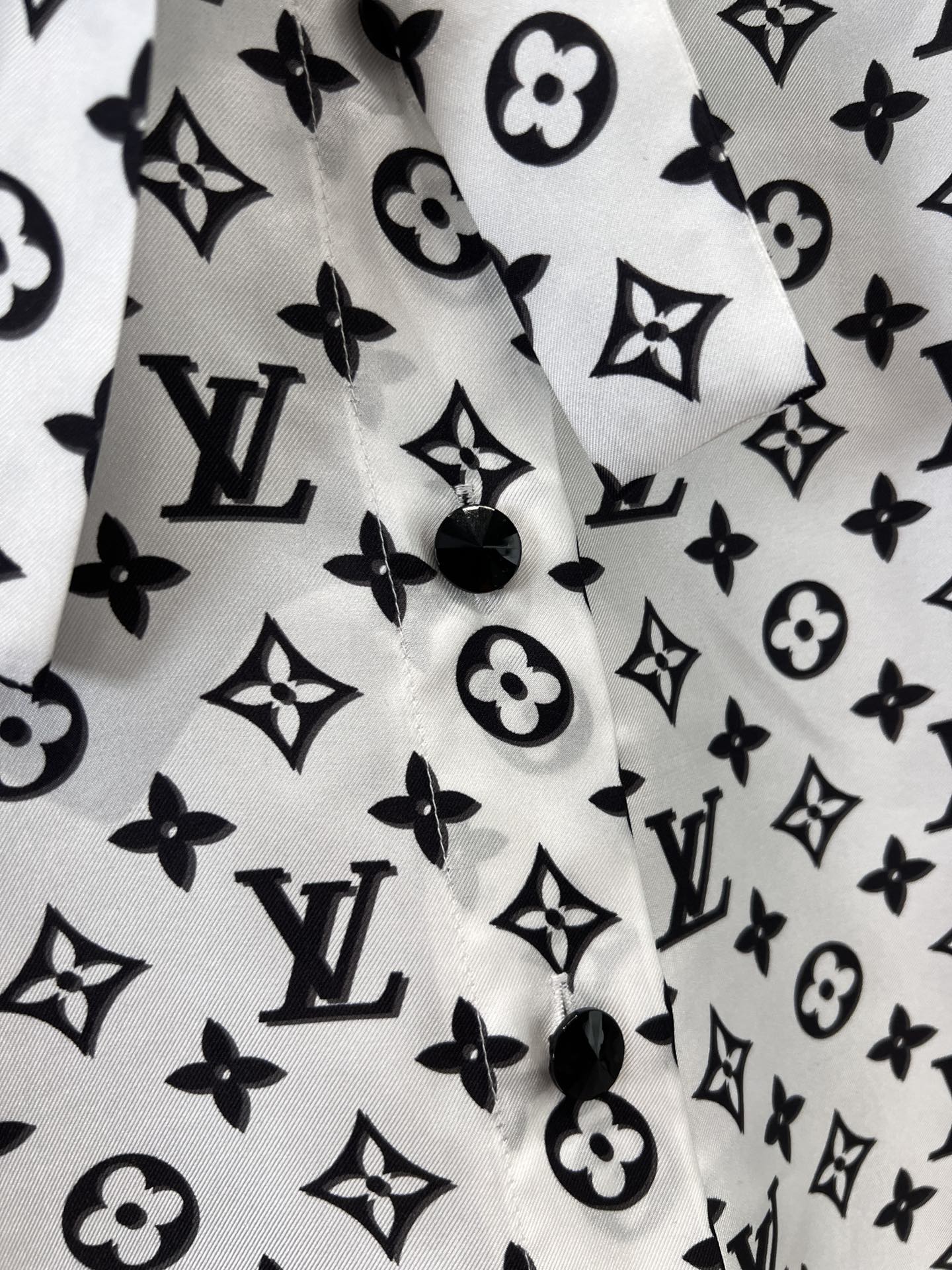 Louis Vuitton Spring/Summer 2025 Monogram Silk Shirt