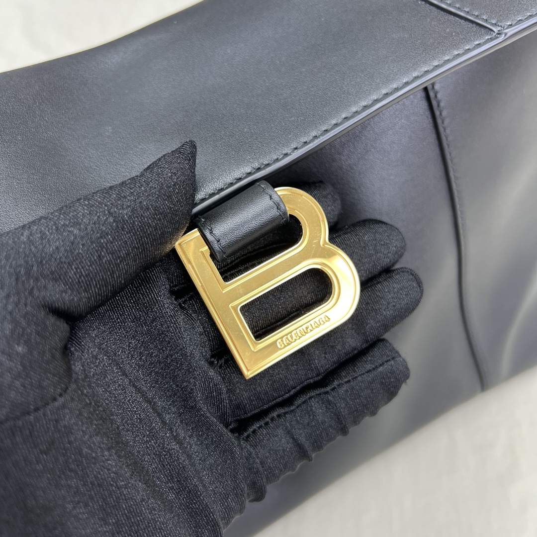 Balenciag-Hourglass-FAL25