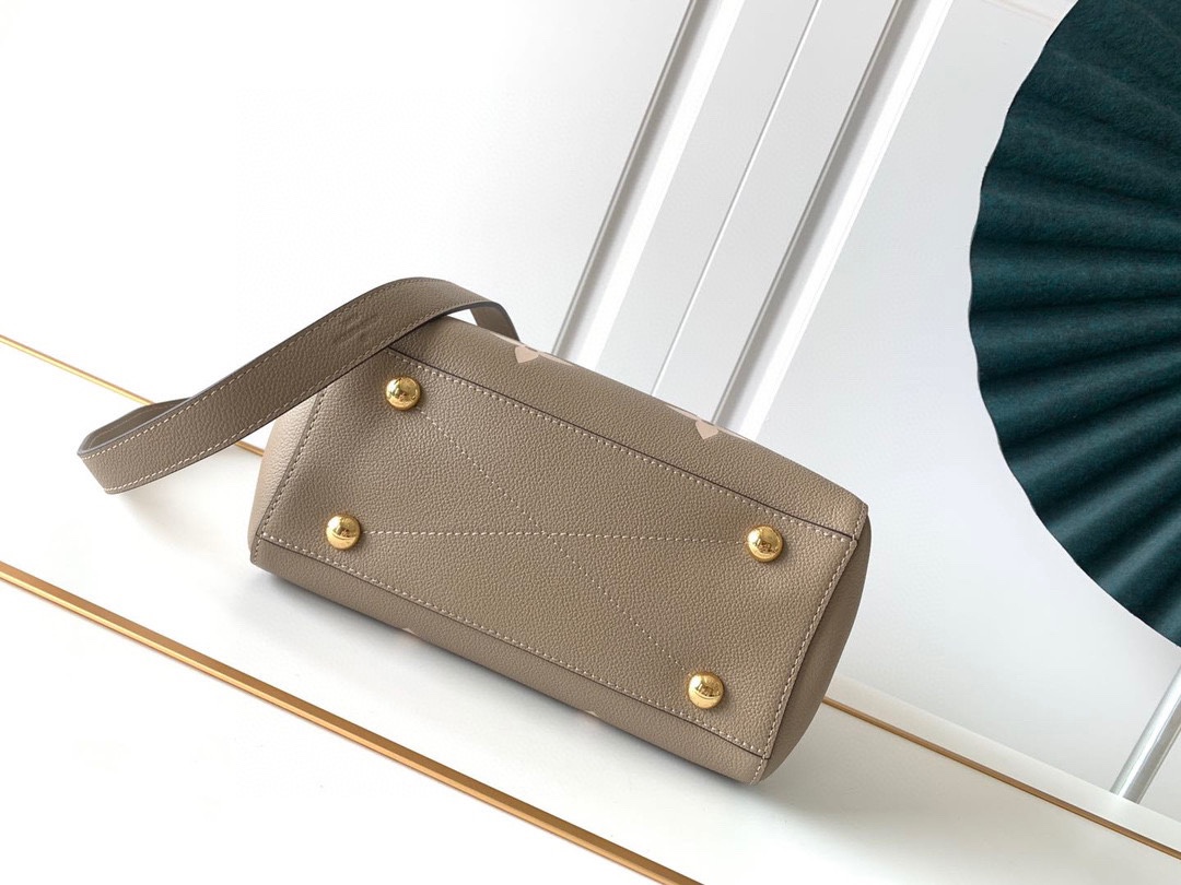 LV Neverfull MM Monogram M41053 M41048