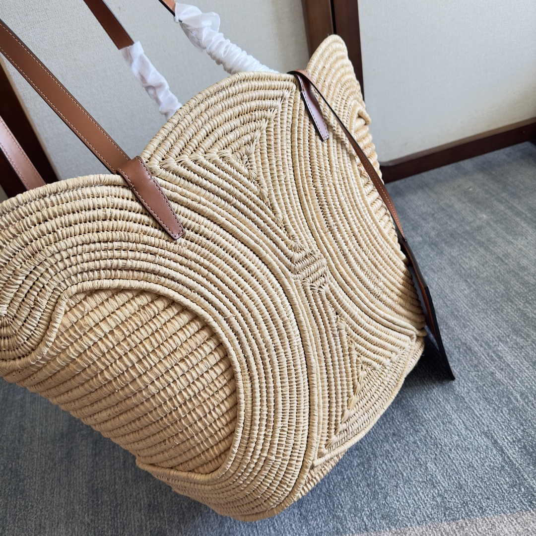 CELINE Natural Plant Materials and Leather Medium Woven TRIOMPHE Basket Bag