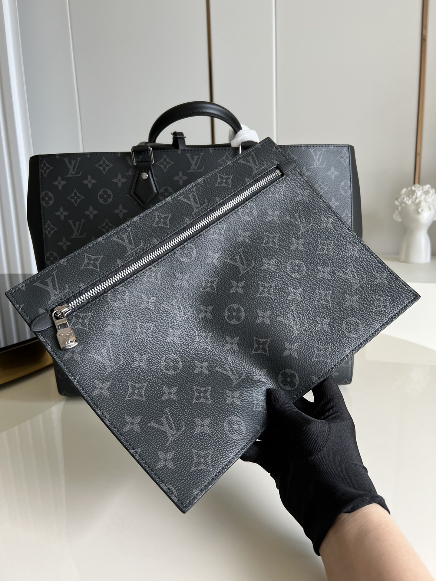 M30937 Weekend Tote NM