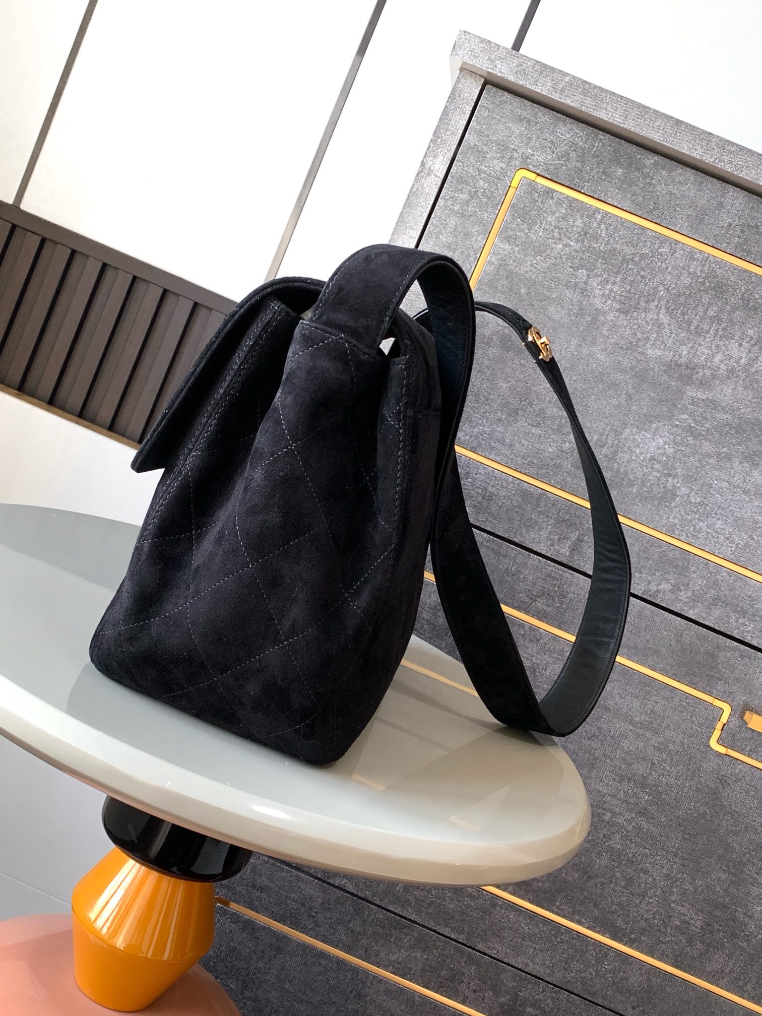 chanel 𝐕𝐢𝐧𝐭𝐚𝐠𝐞 suede custom cowhide