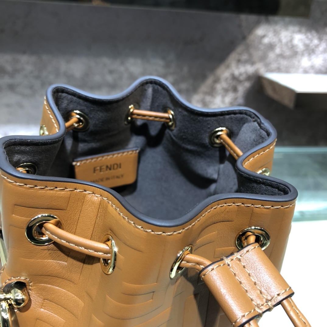 FENDI-Calfskin FF Logo Bucket Bag-Brown