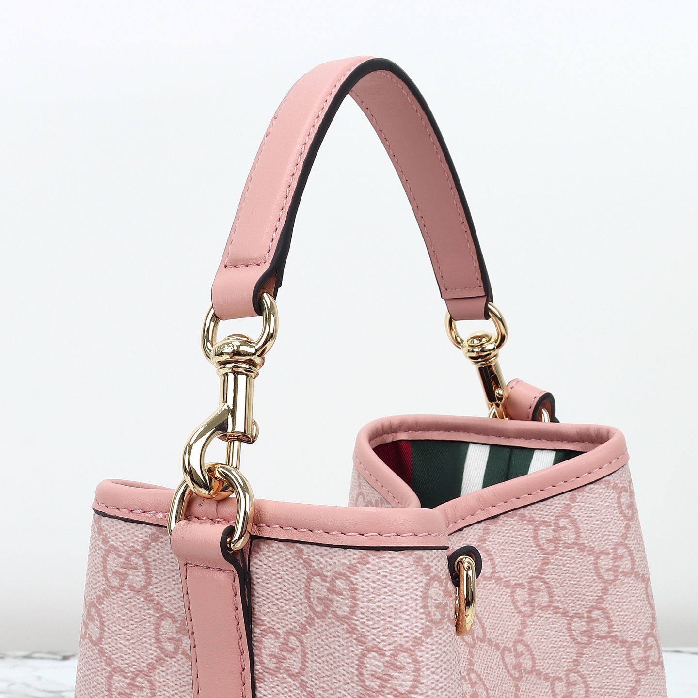 Gucci- Bucket bag -815118