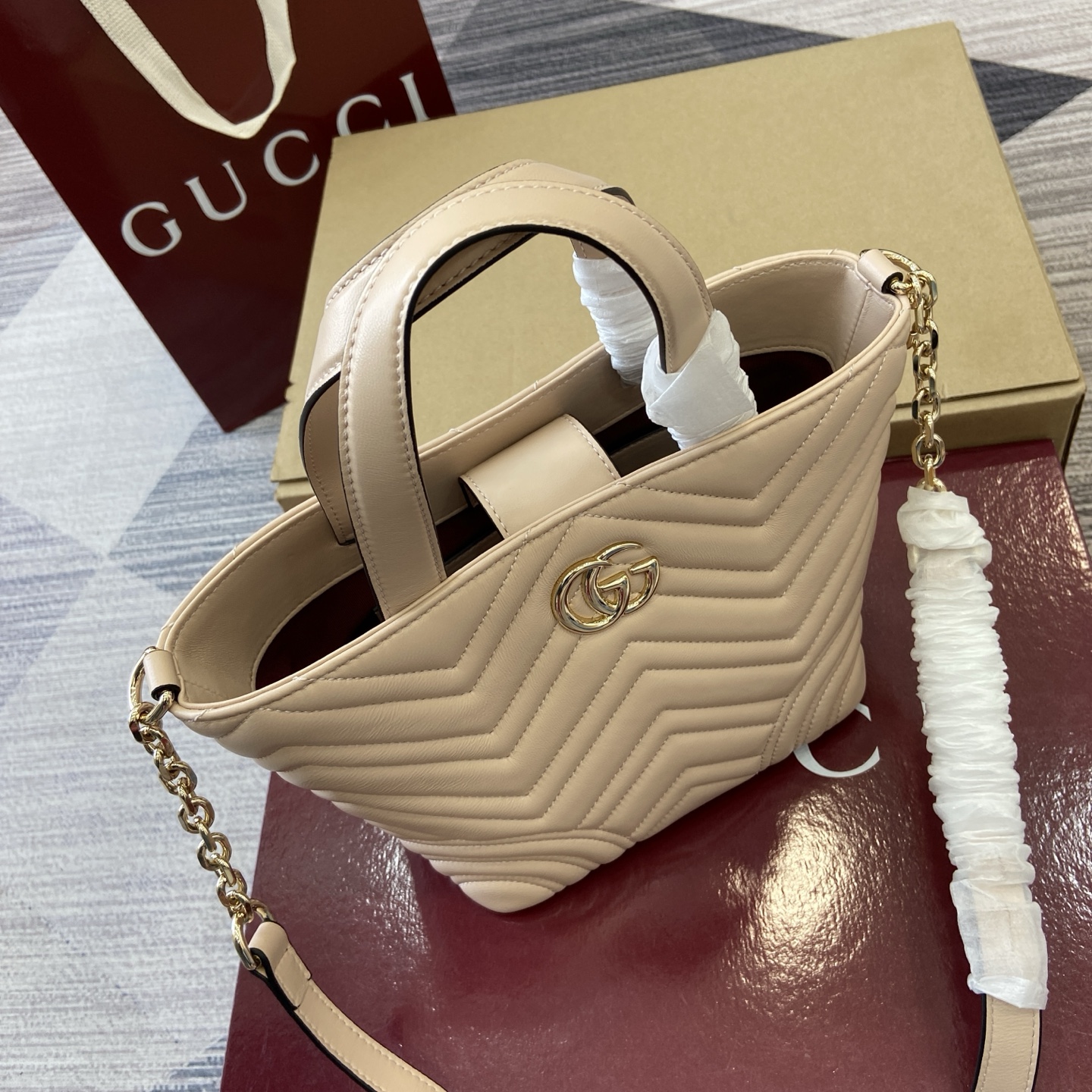 Gucci Betty small tote bag