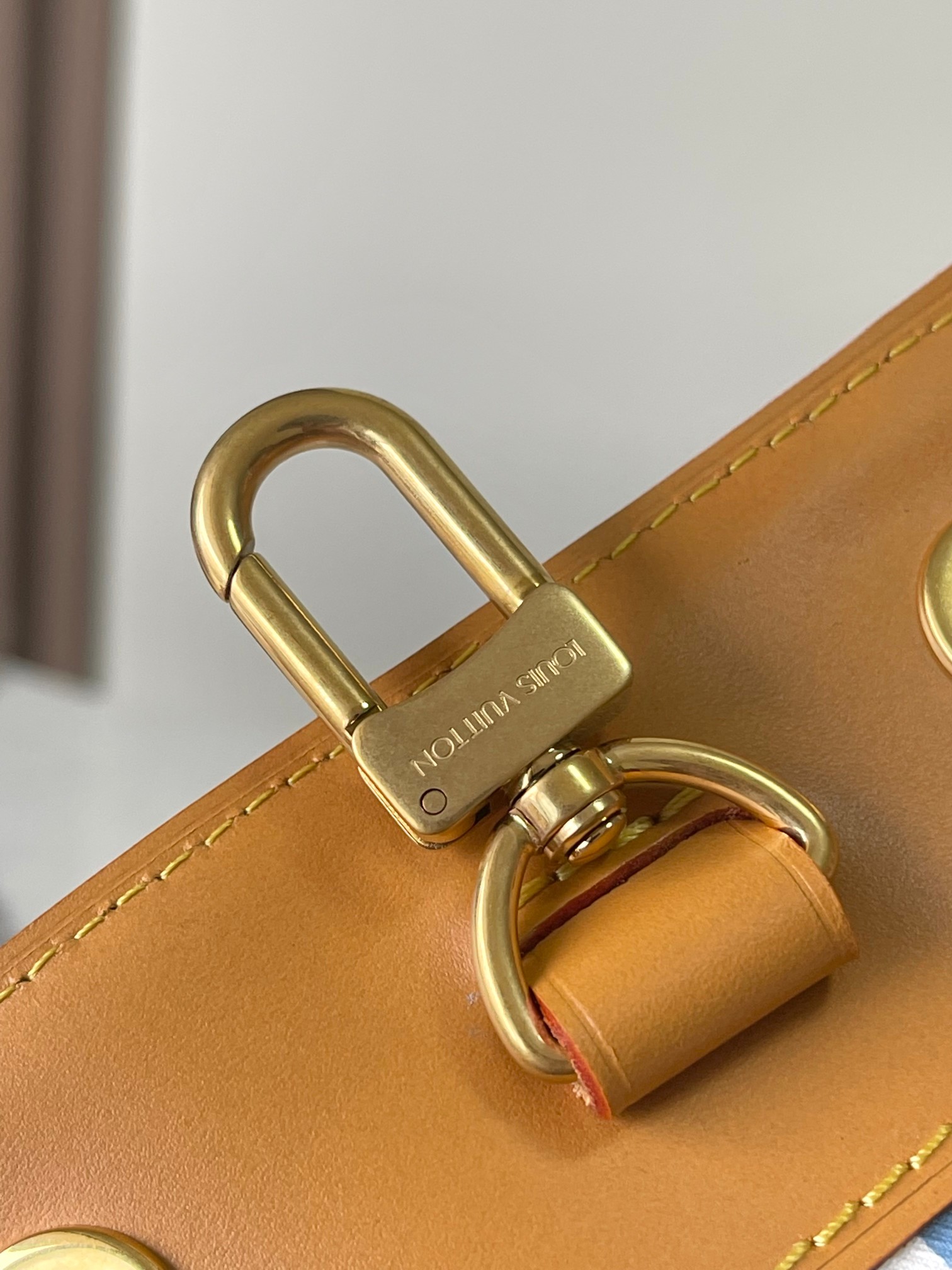 Louis Vuitton M14652 Marina Tote