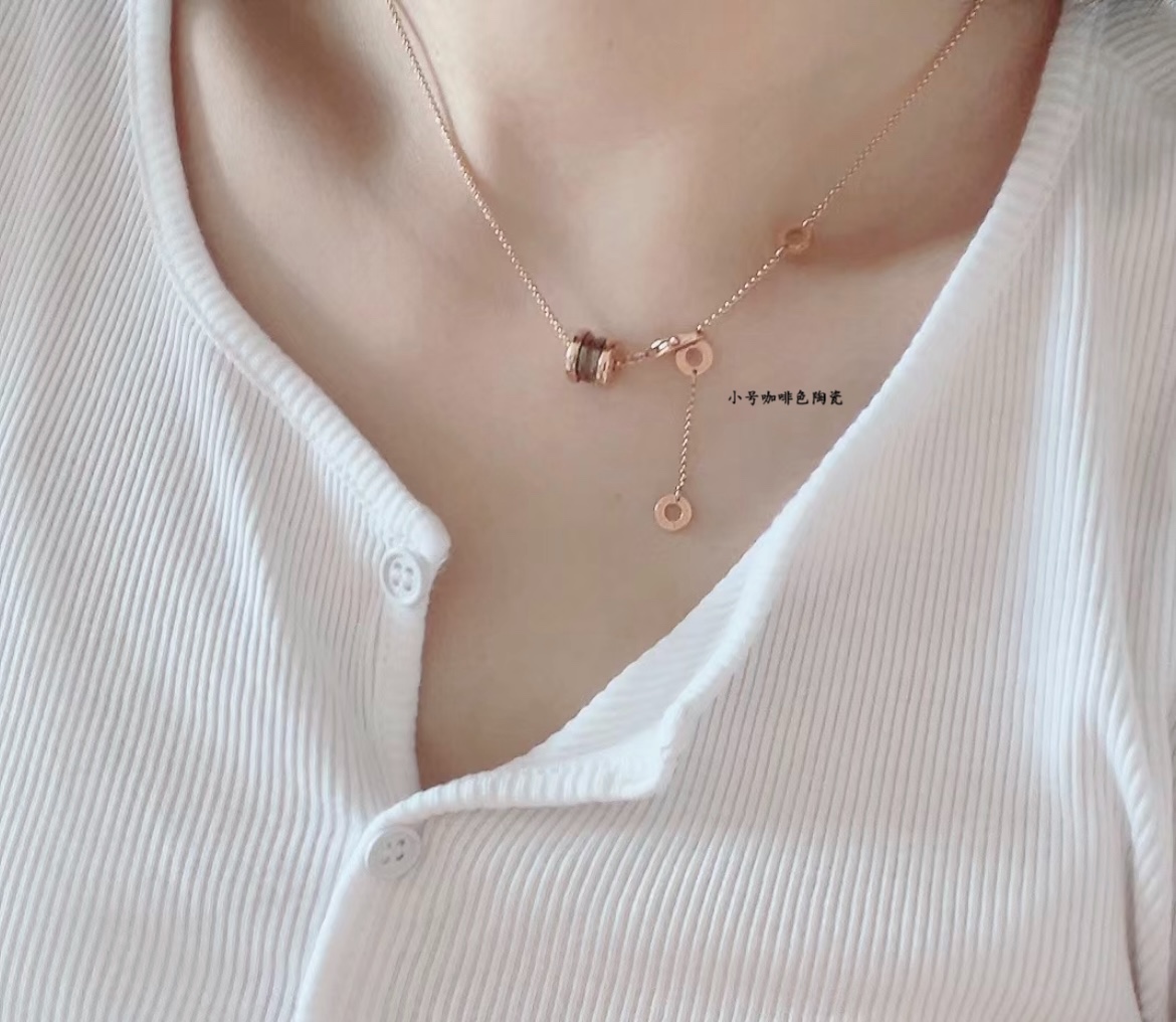 Bulgari small coffee color ceramic necklace