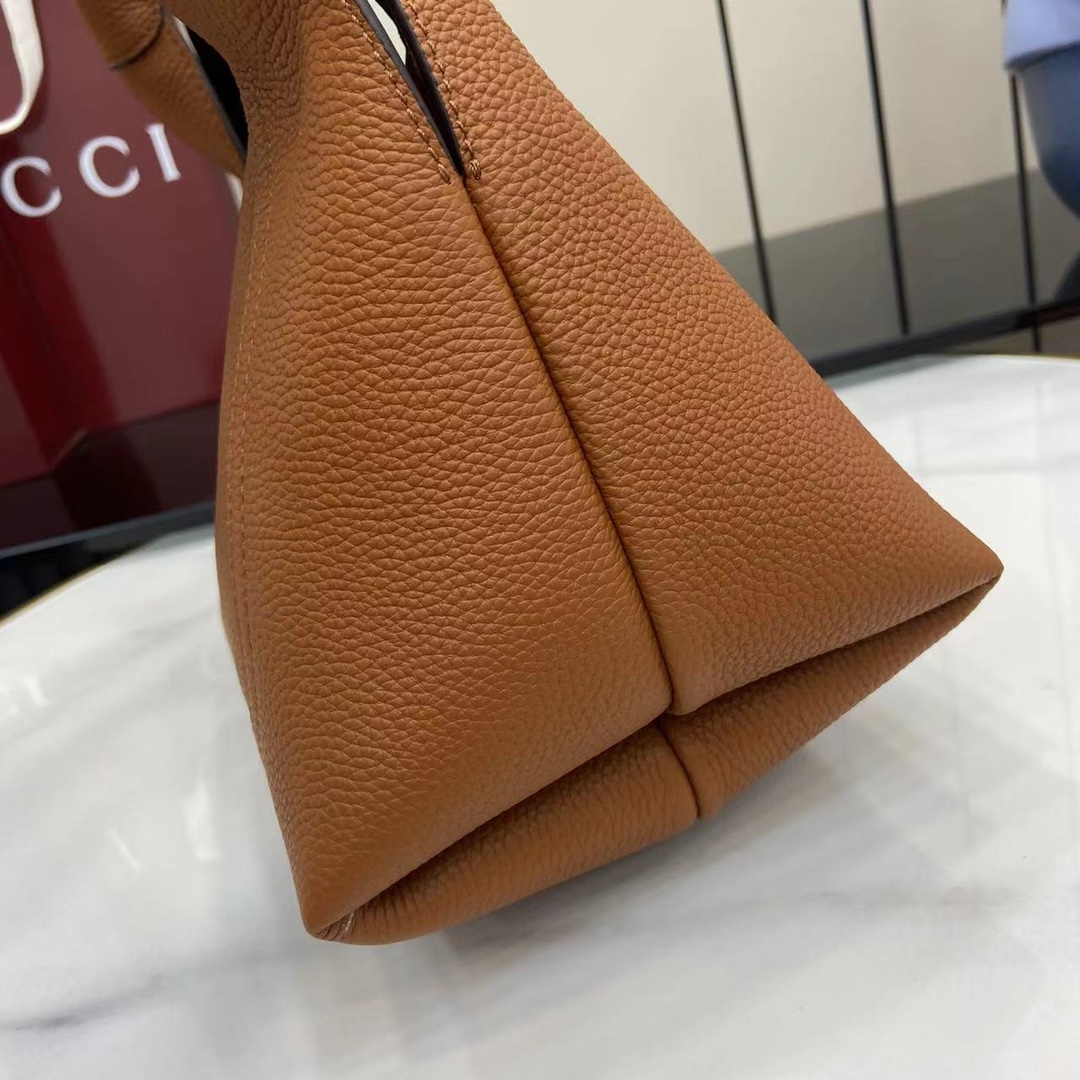 Gucci Softbit Shoulder Bag