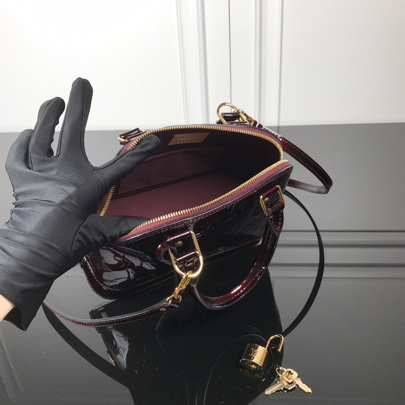 Louis Vuitton Alma BB Burgundy M91678