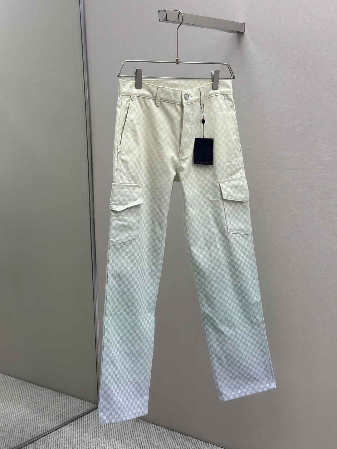 Louis Vuitton 25 Early Spring Collection