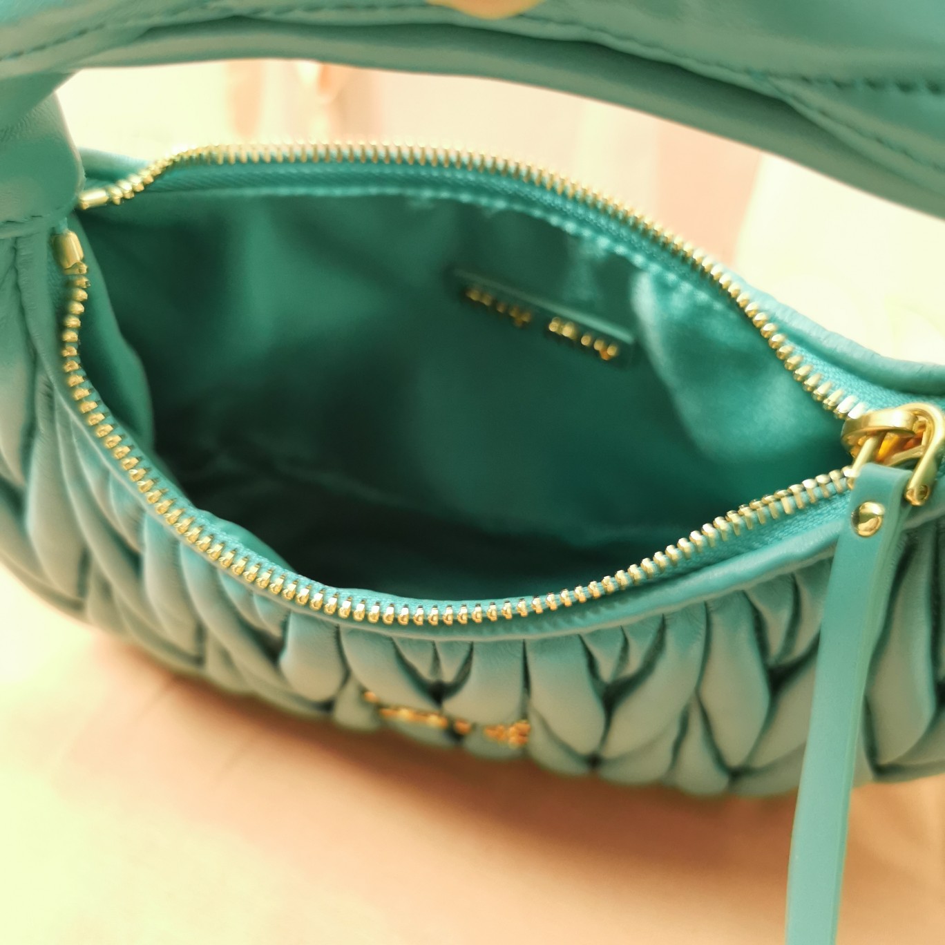 MiuMiu-Wander Handbag