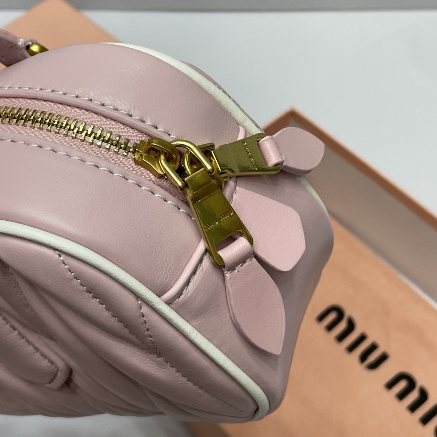 MIU MIU New Baguette Bag