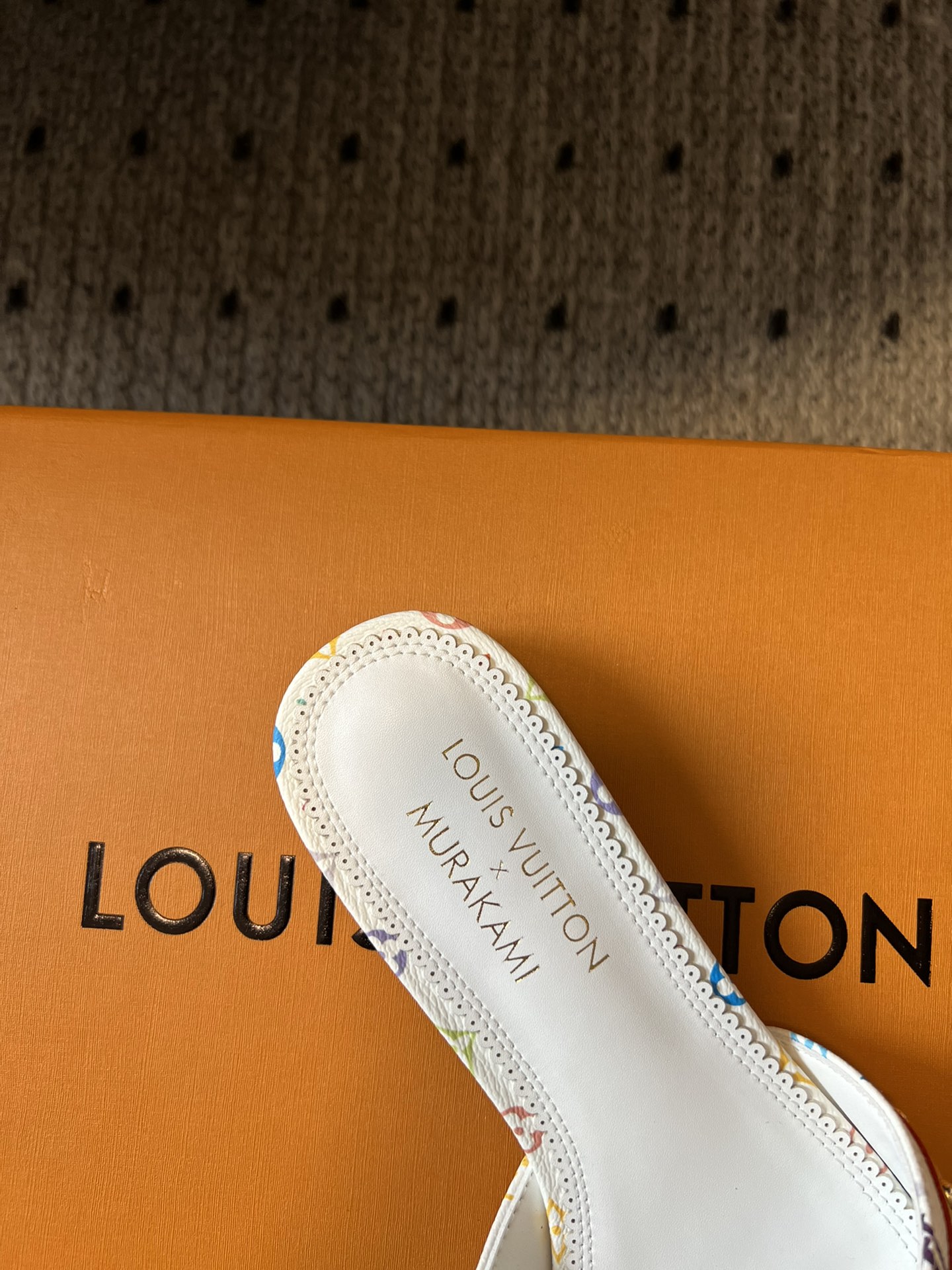 LV Spring and Summer New Flat Sandals