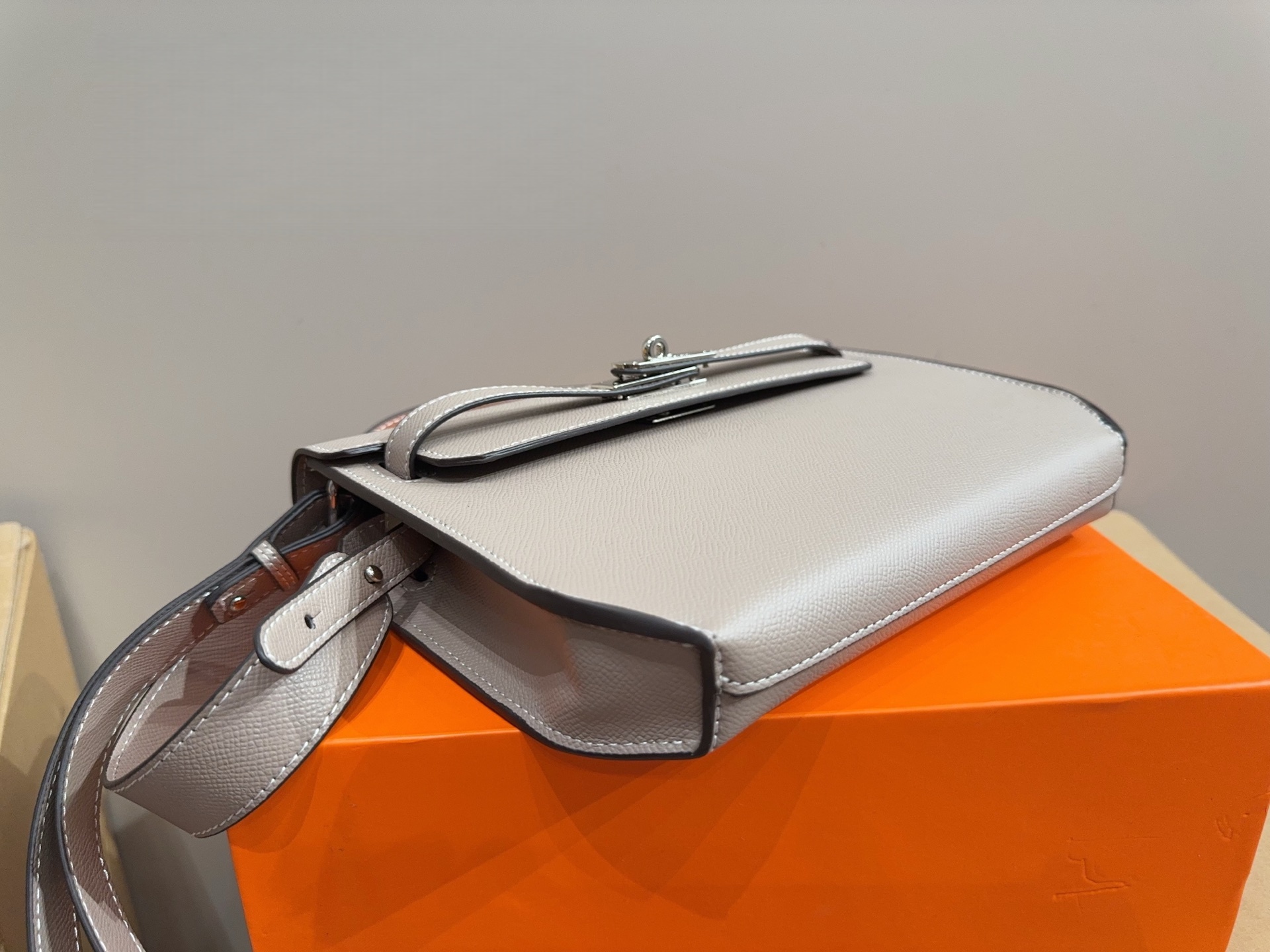 Hermès Kelly Dépêches pouch