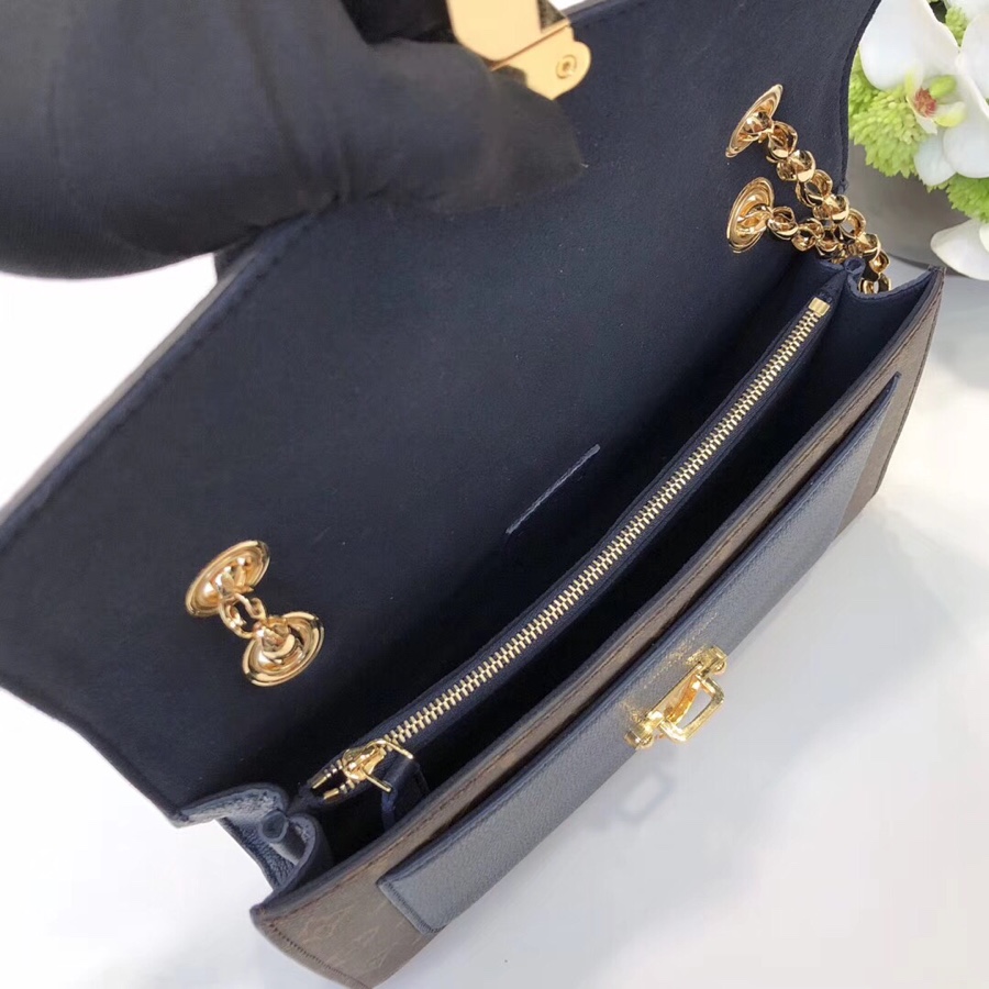 Louis Vuitton Victoire Cherry