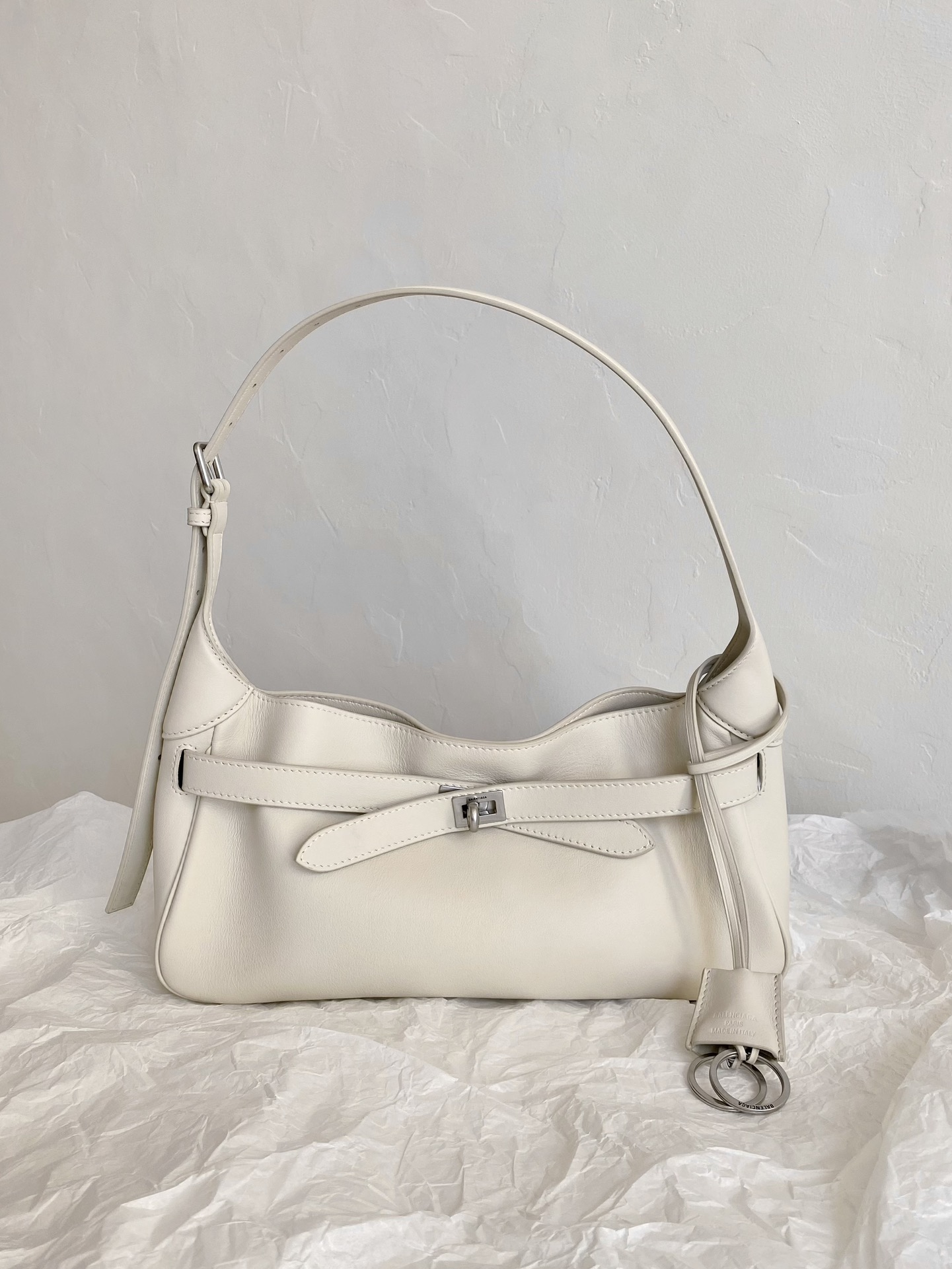 Balenciaga Bel Air-White