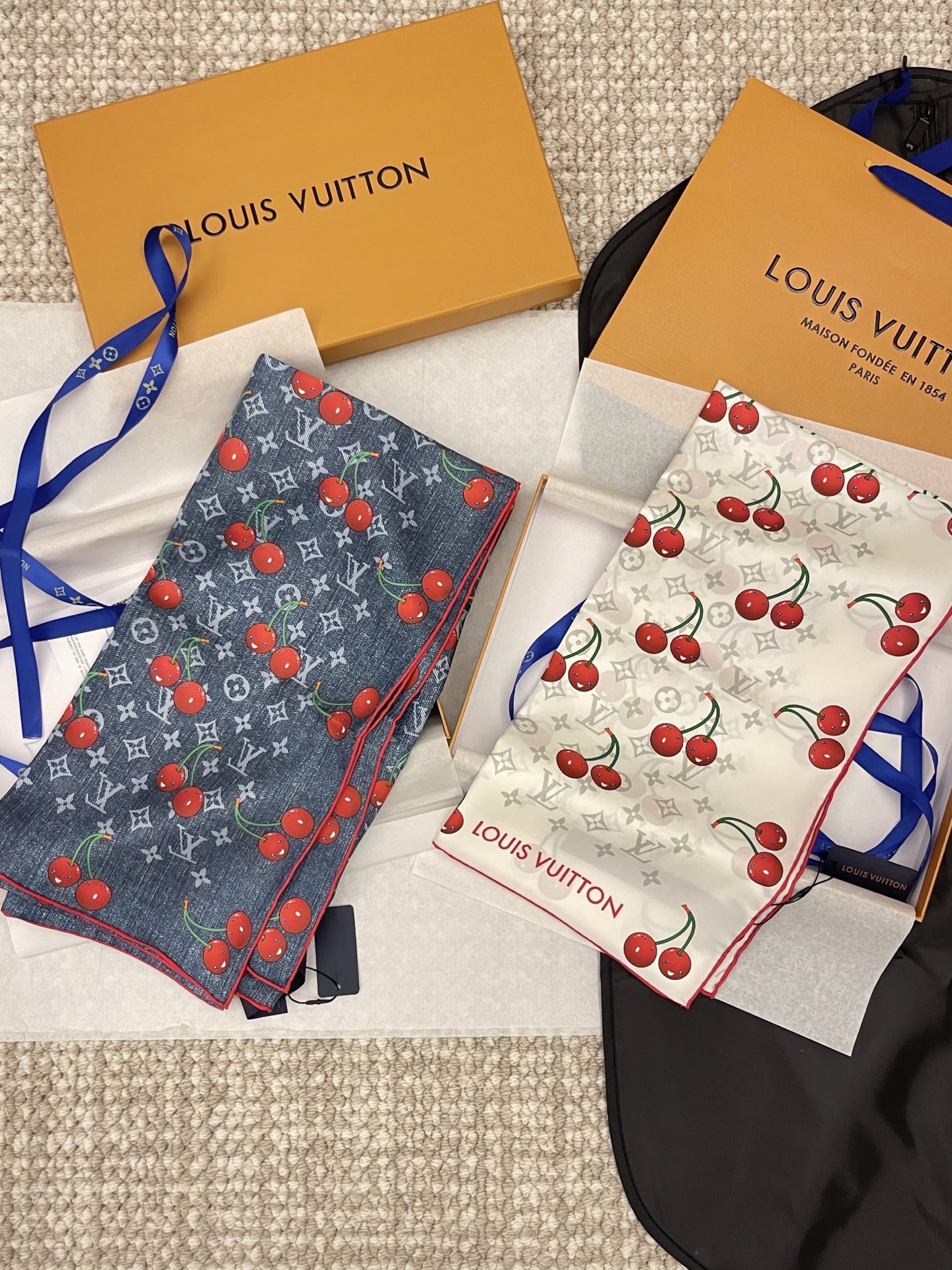 M94966 New LV x TM Monogram Cerise Square 90