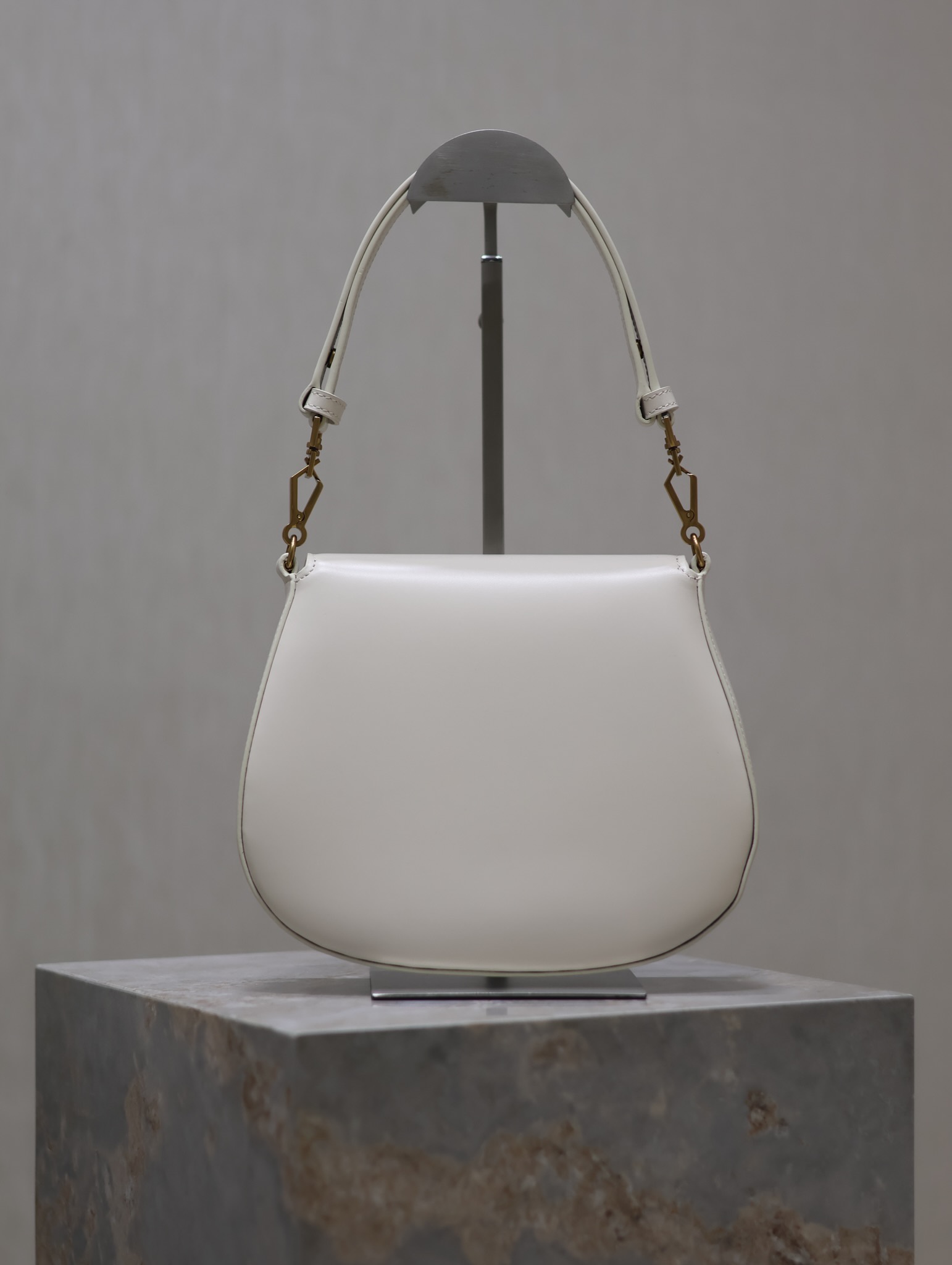 YSL-New Voltaire_armpit/saddle bag- 753824