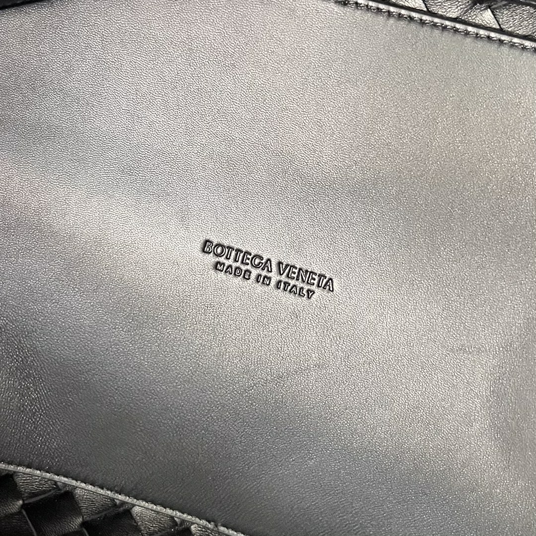 Bottega Veneta Andiamo Bag (Model 743575
