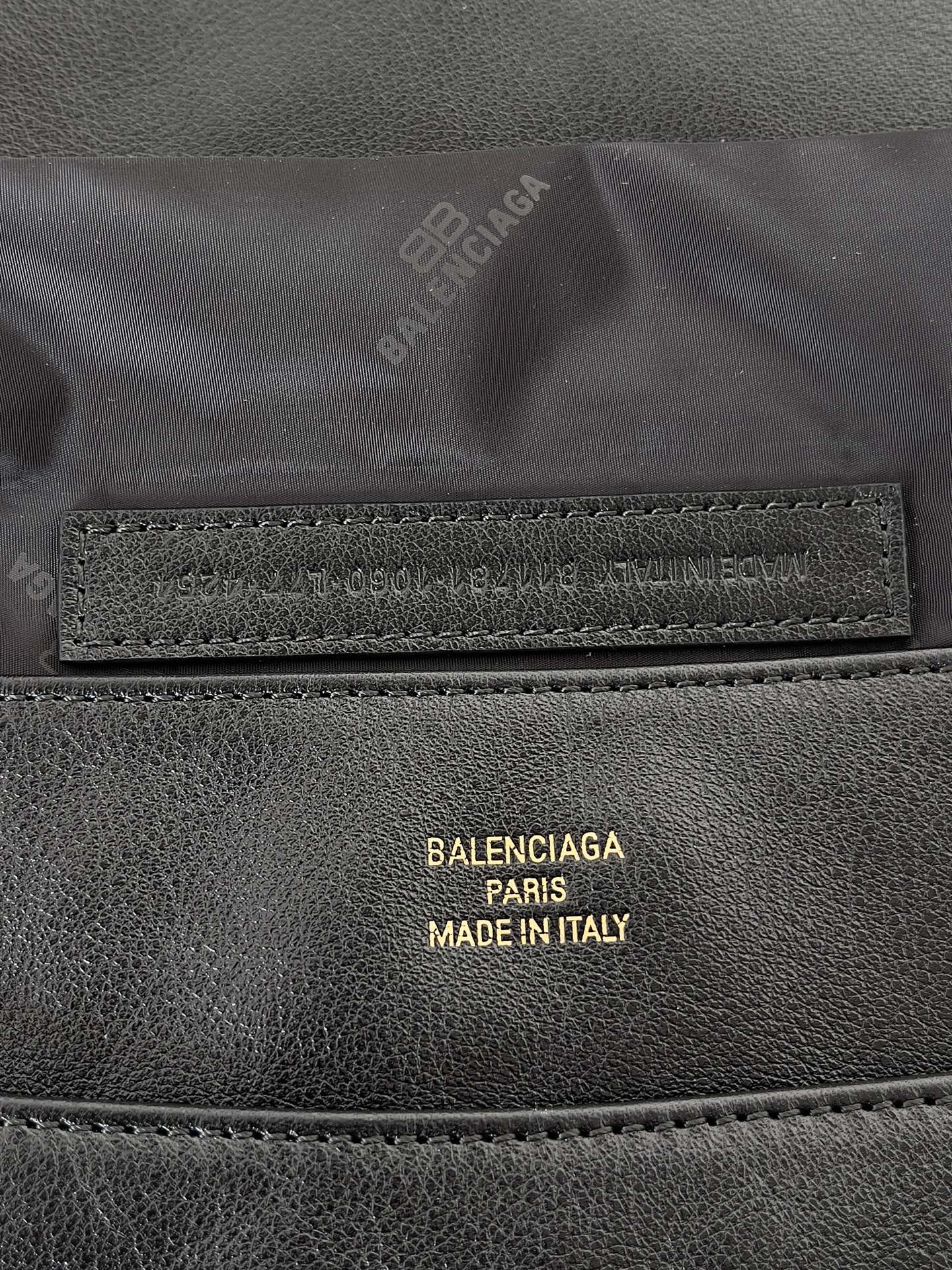 Balenciaga Modu Flap Chain Bag