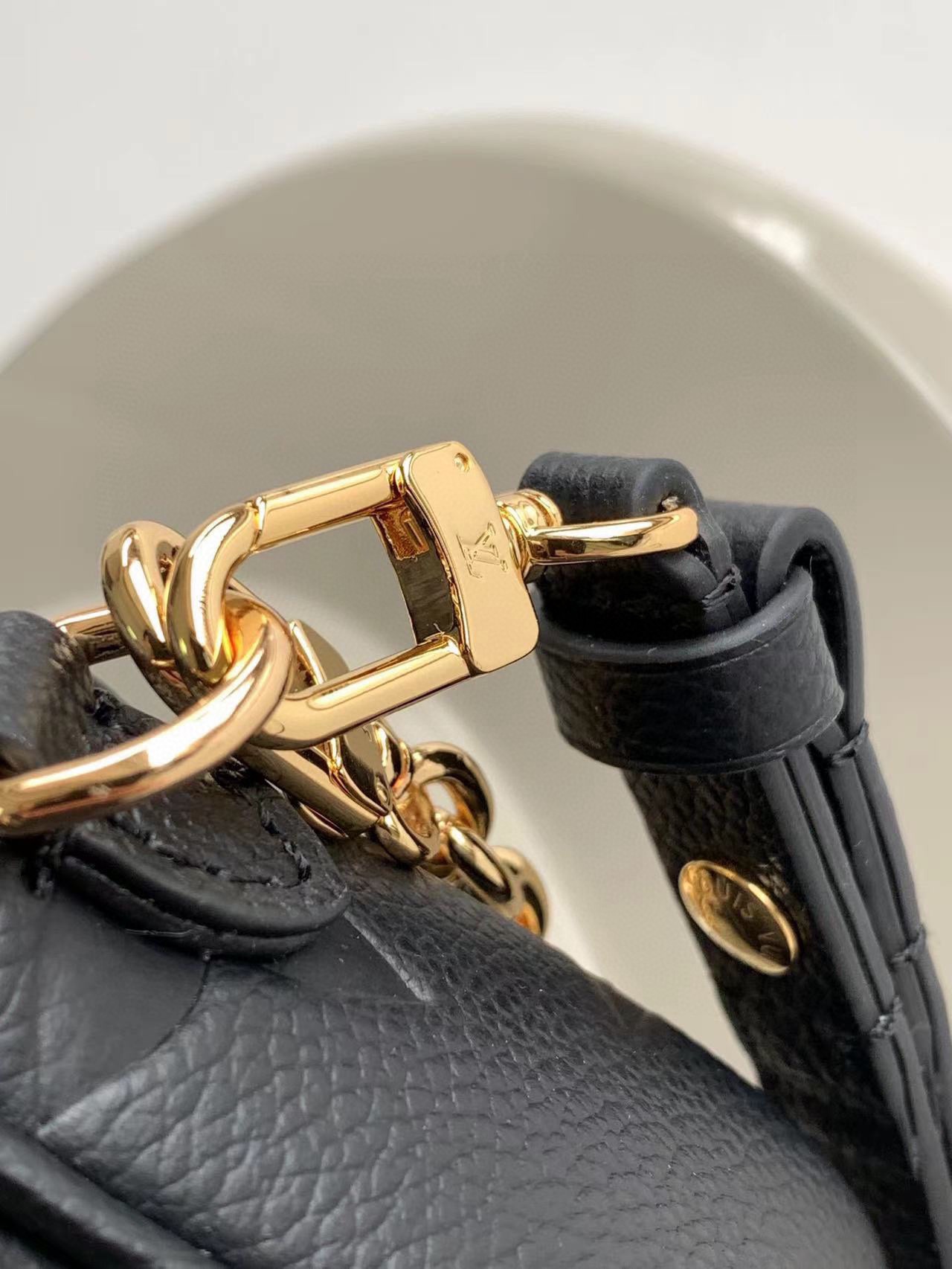 LV M82210 M81911 Wallet on Chain Ivy