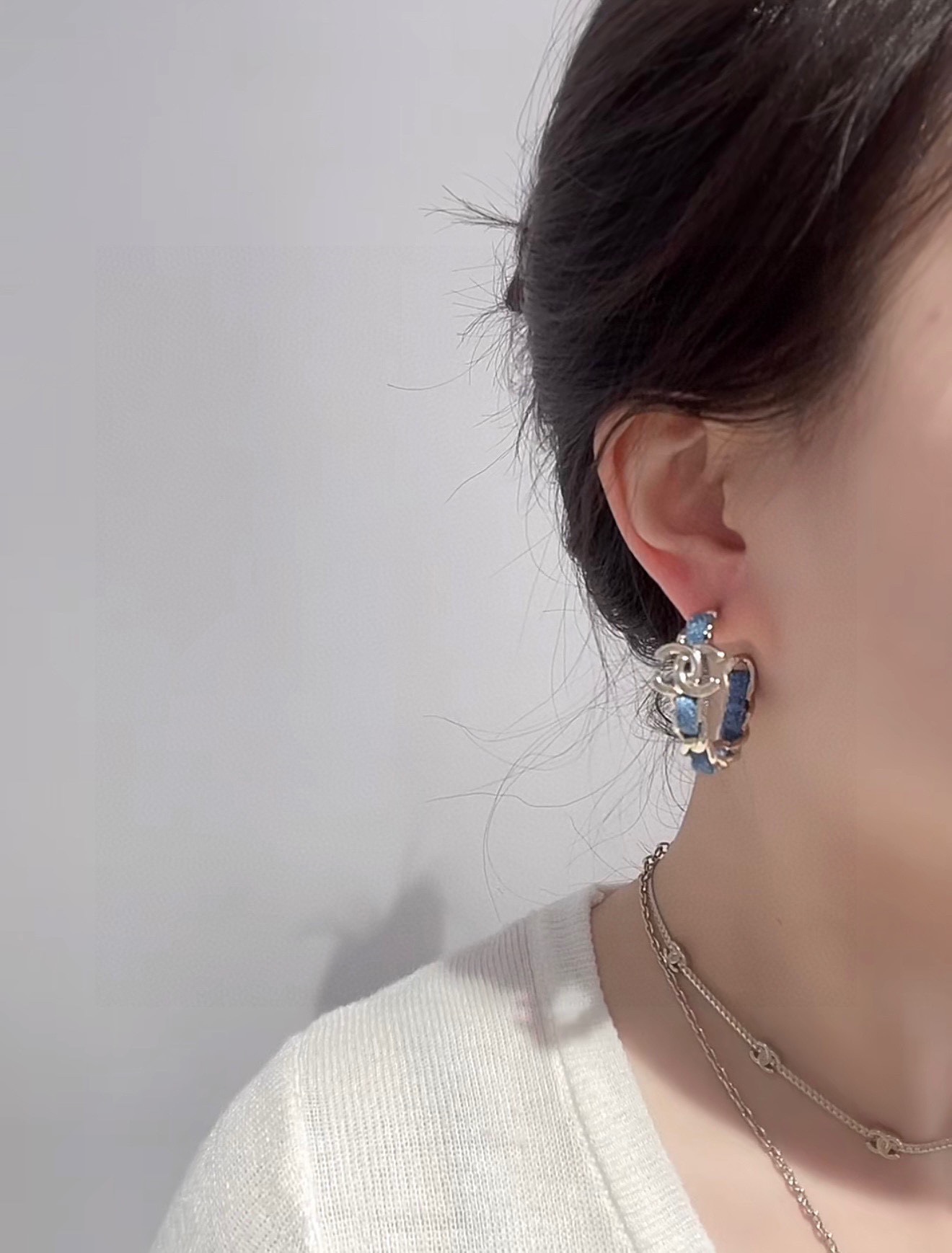 Chanel Hoop earrings - Metal & denim, gold & blue