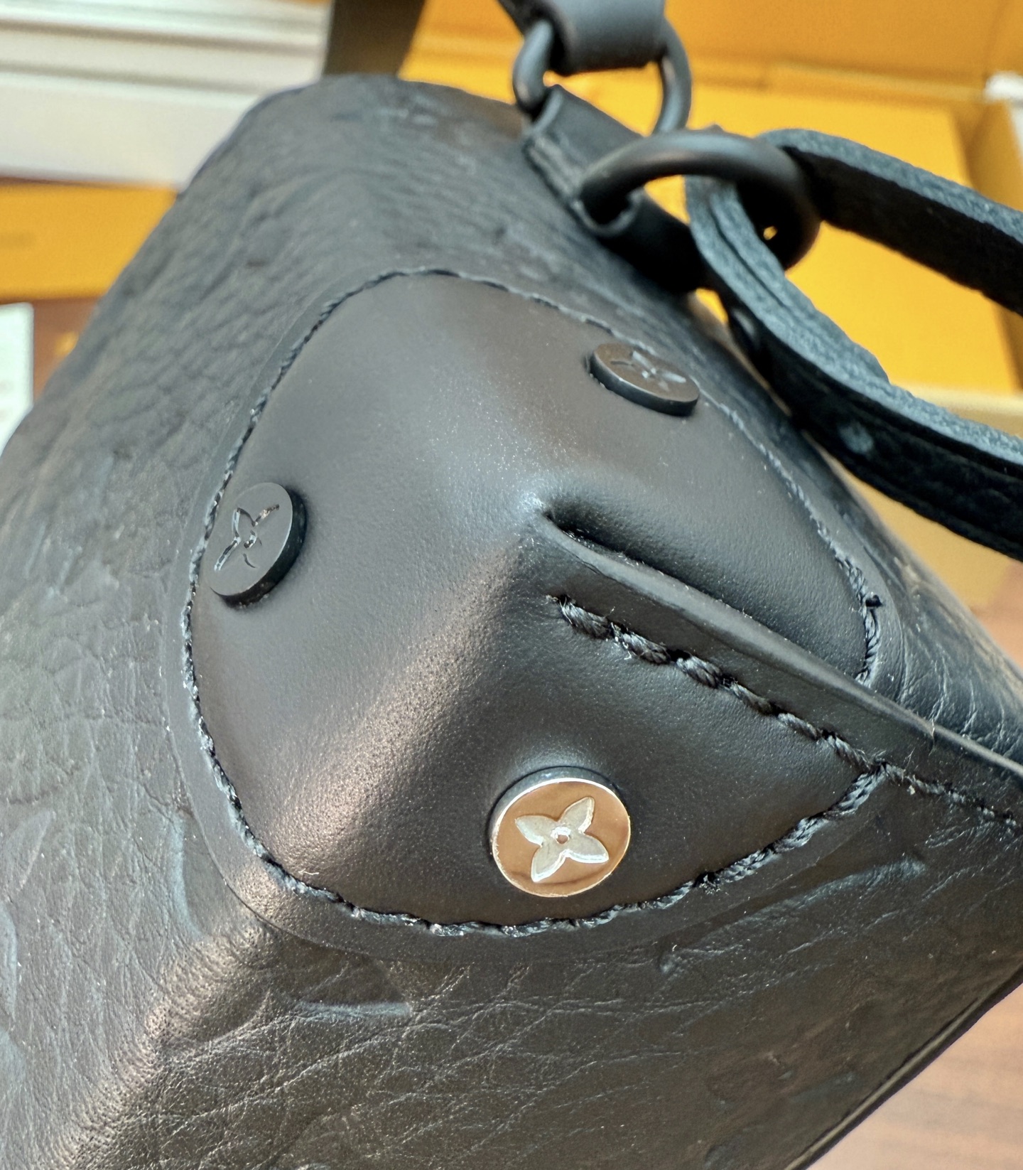 LV M81746 Steamer Wearable Wallet