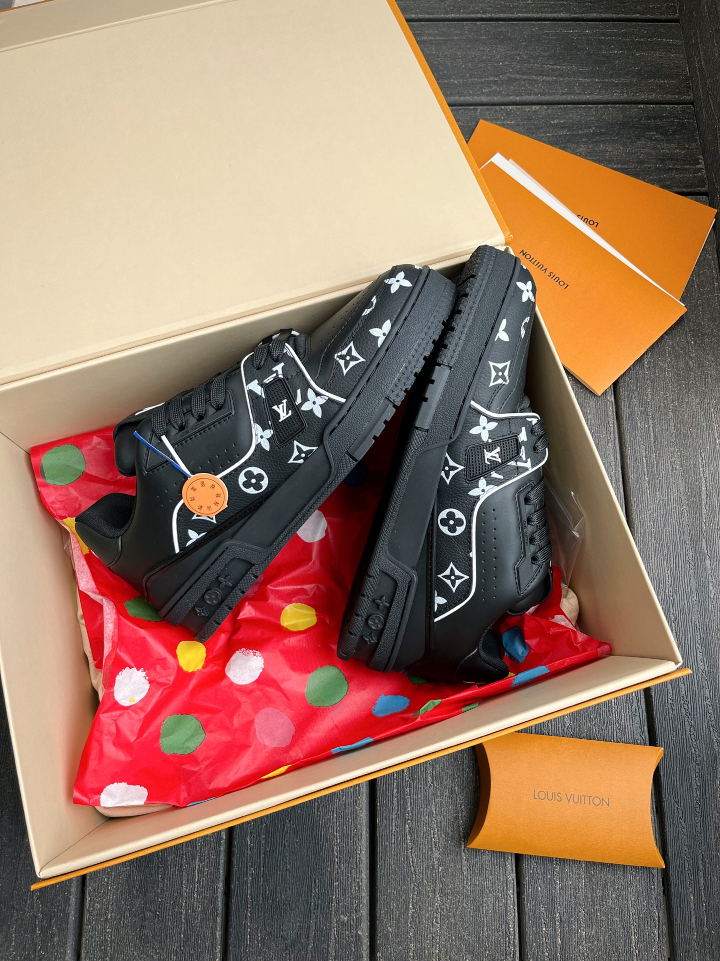 1AHTON LV Trainer Sneaker