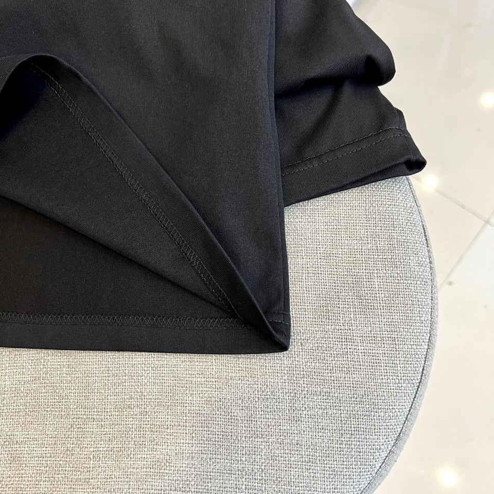 FENDI Men’s Classic Logo Tee