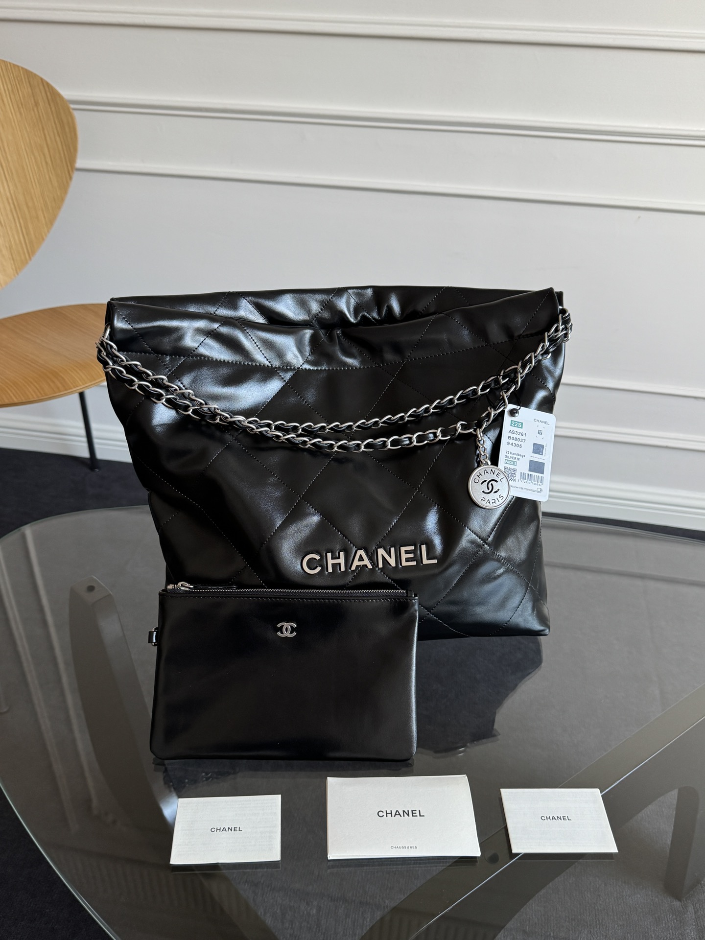 CHANEL 22 Handbag