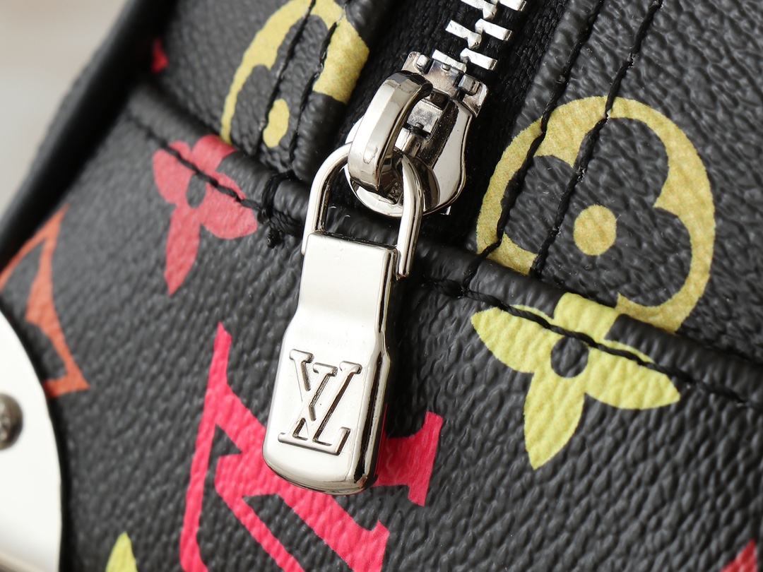 LV-M13084 LV x TM Handbag East West
