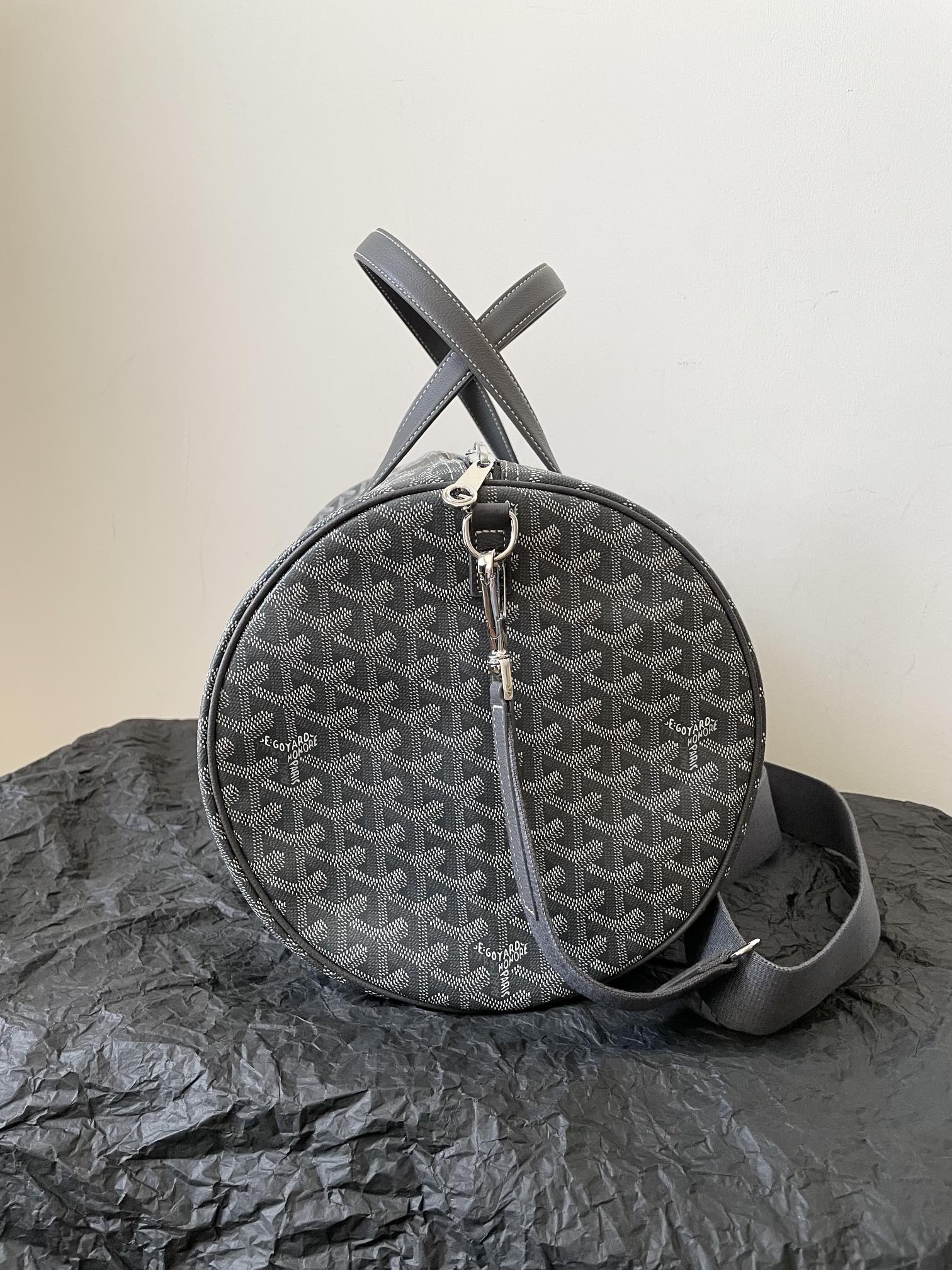 Goyard Barrel 40 – Grey 🩶