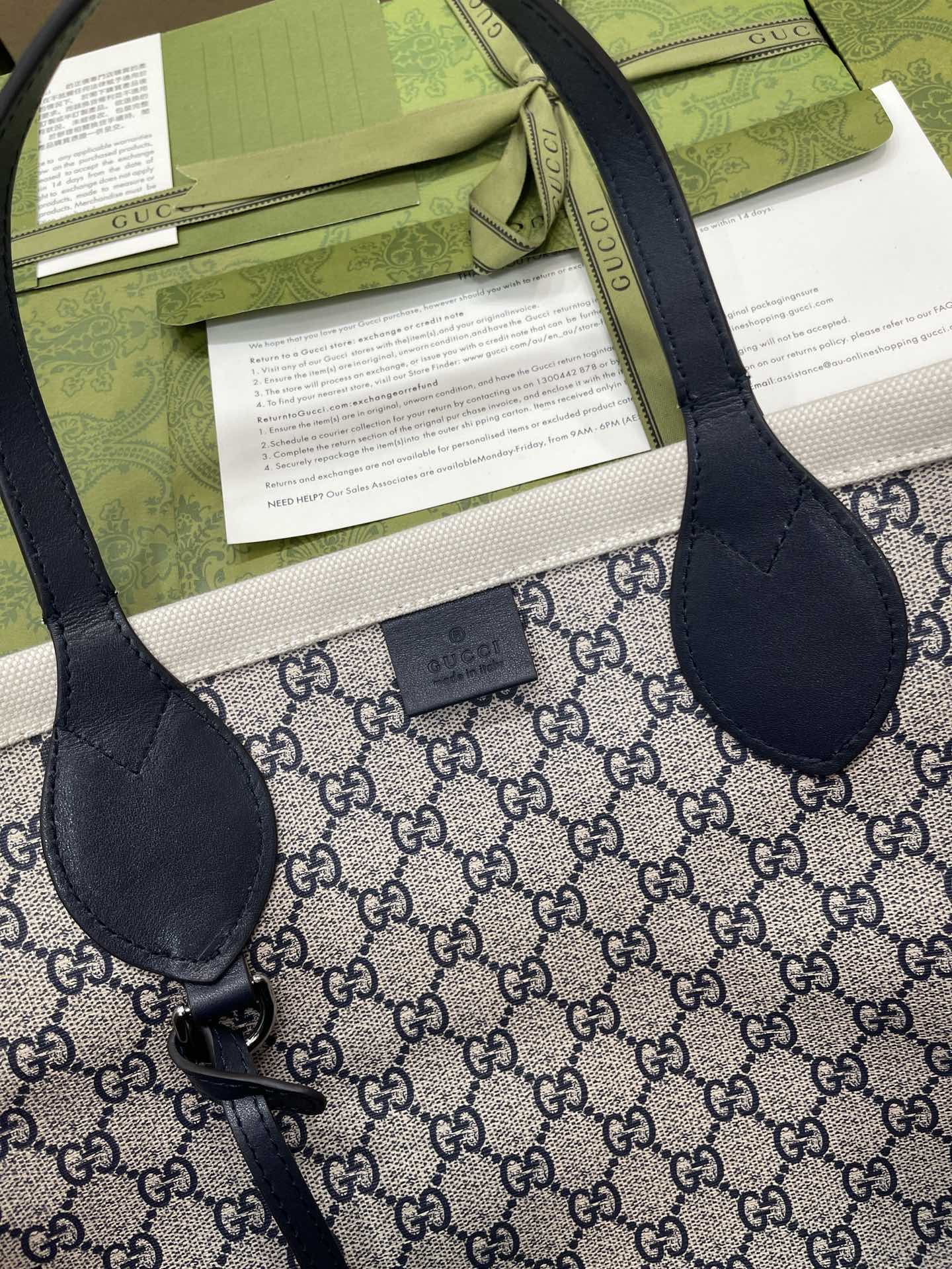 Gucci White Bag (Special Promotion)