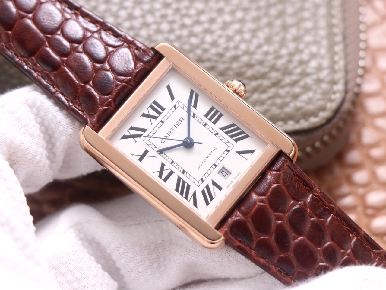 Cartier-Tank Louis Cartier