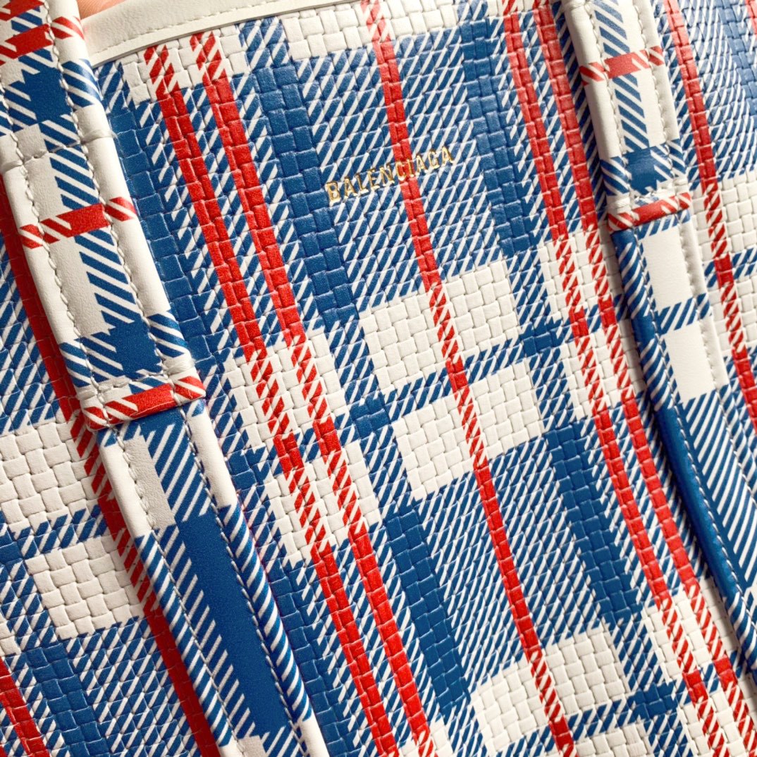 𝗕a𝗹𝗲𝗻𝗰𝗶𝗮𝗴𝗮 New Tote Bag