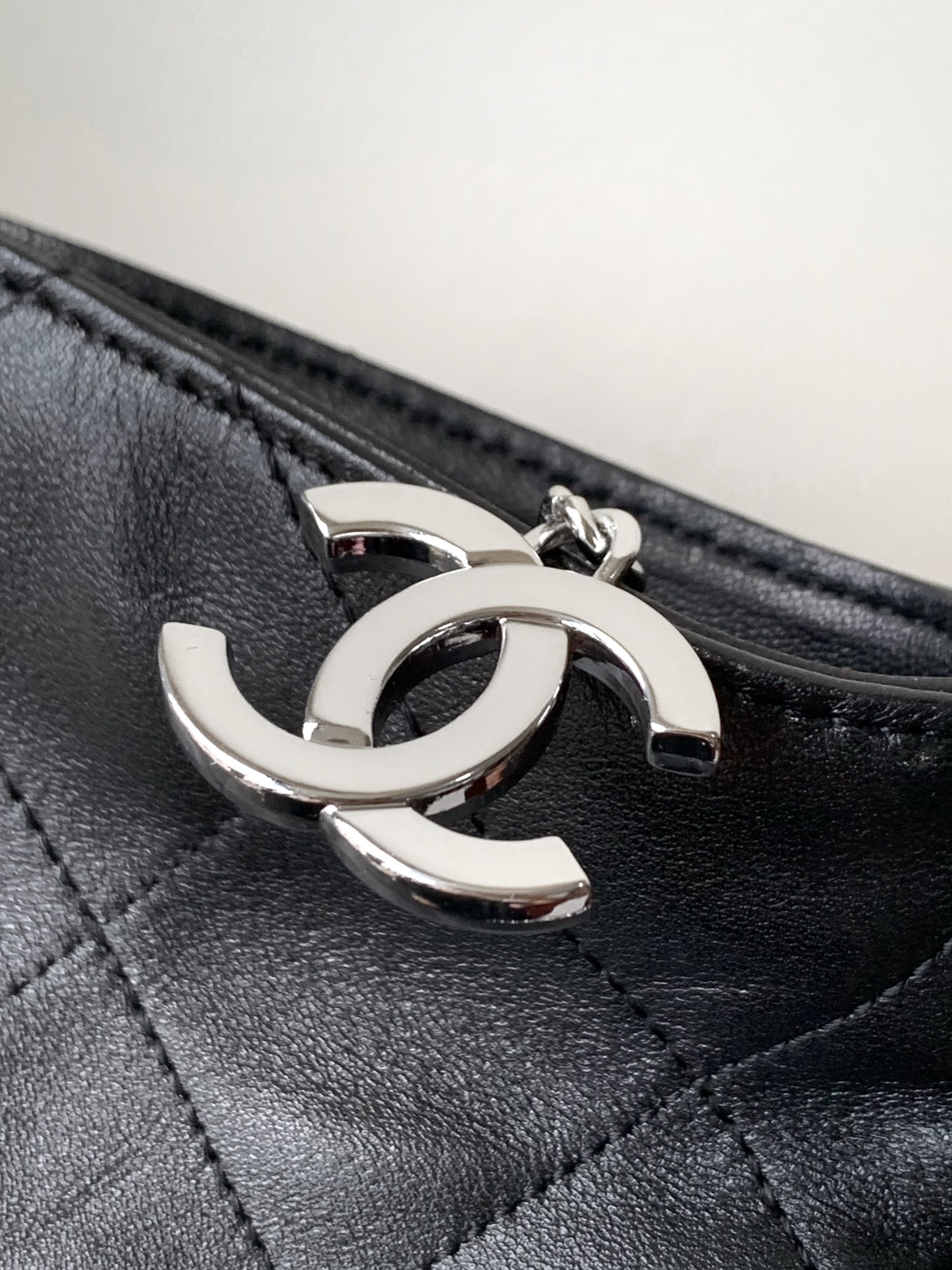 black and silver who doesn't love bag