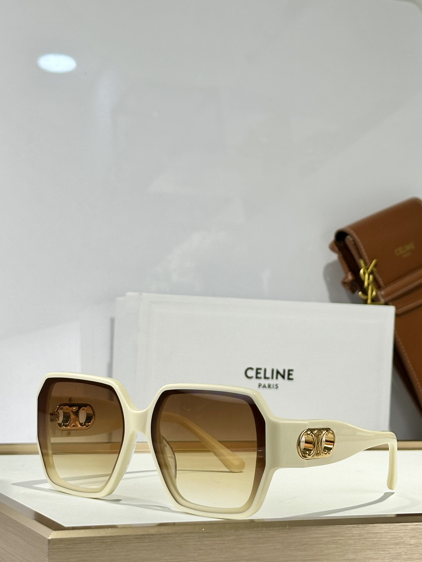 CELINE -CL40251U