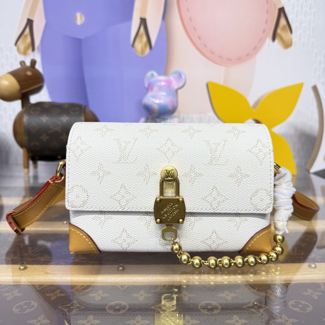 LV M14686 Steamer Wearable Wallet