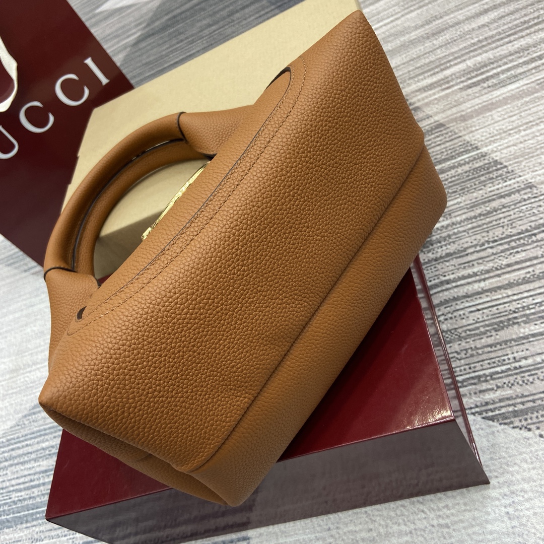 Gucci Softbit medium top handle bag