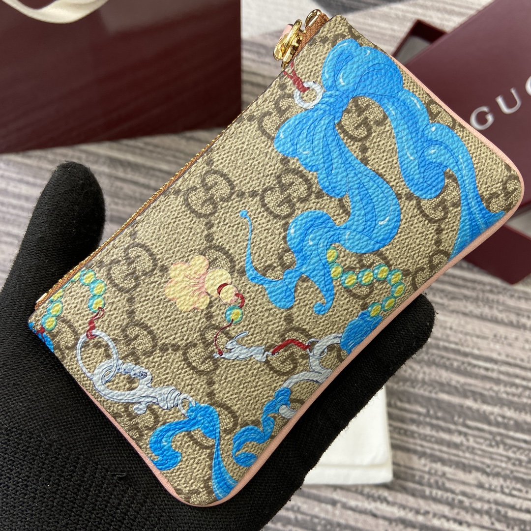 Gucci-Inji SeoKey ring hook