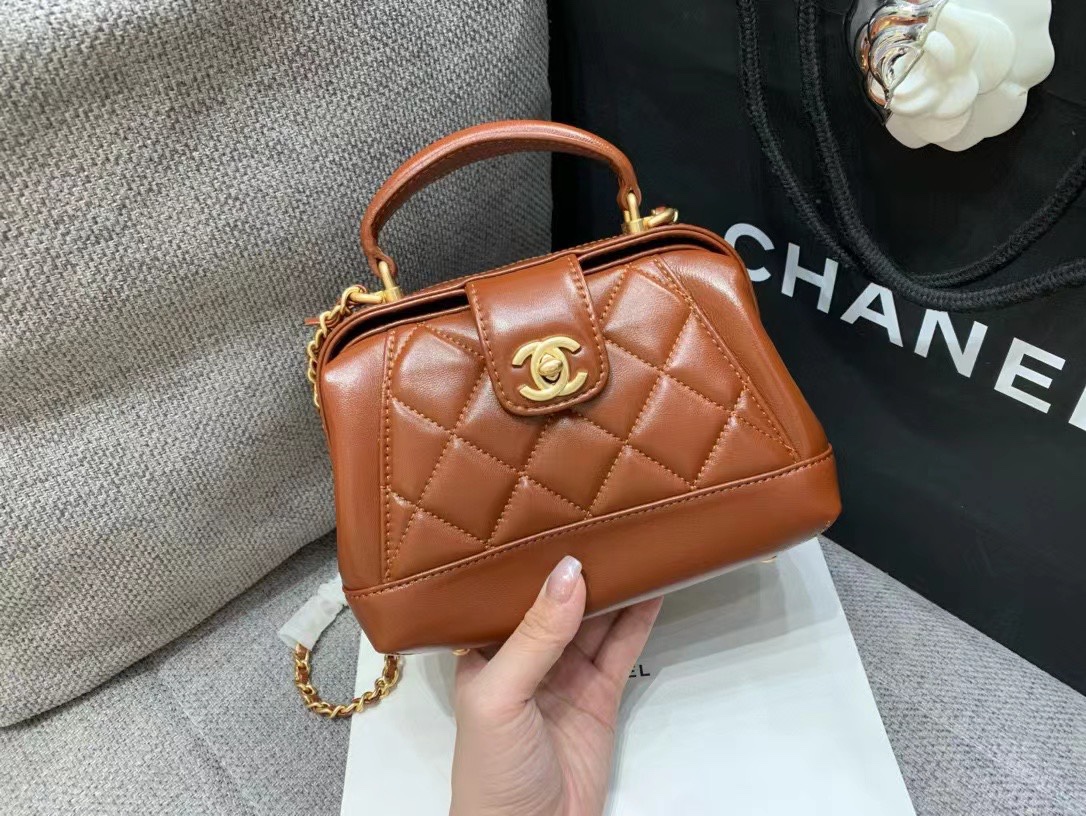 CHANEL Shiny Lambskin Cocodoc Top Handle Bag