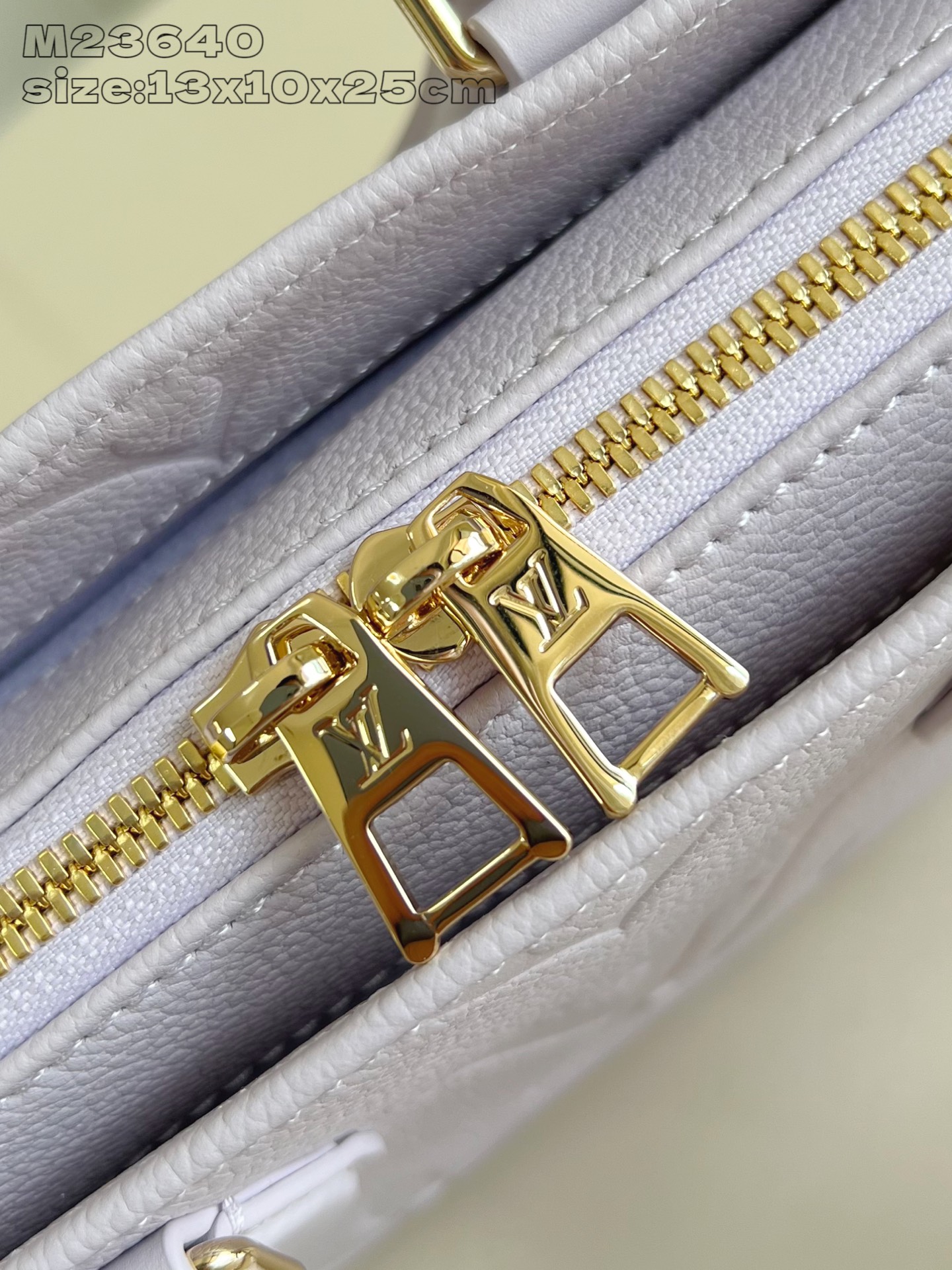 LV M15192 OnTheGo East West