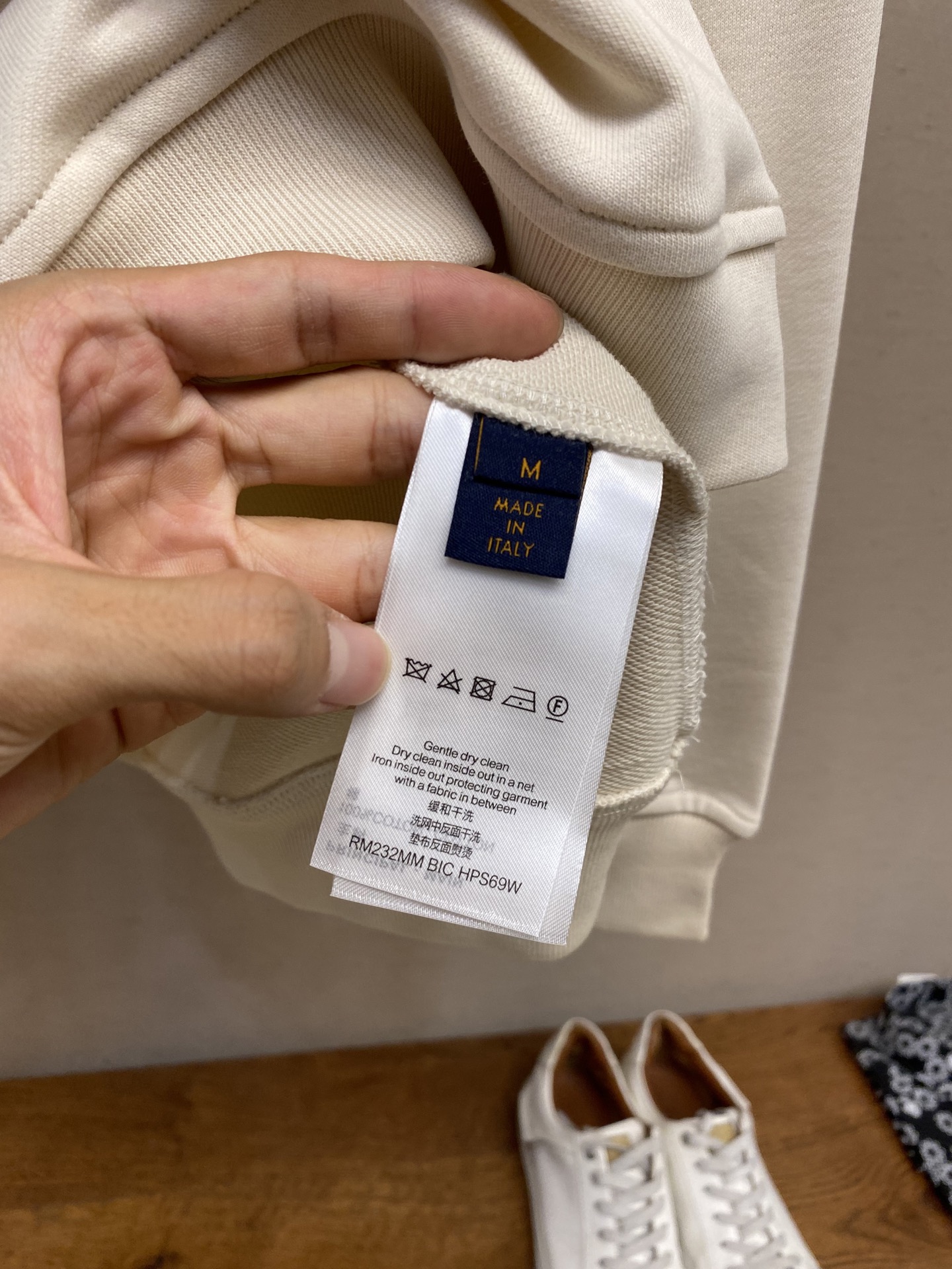 LV 1AHW32 Embellished Half Zip Sweatshirt