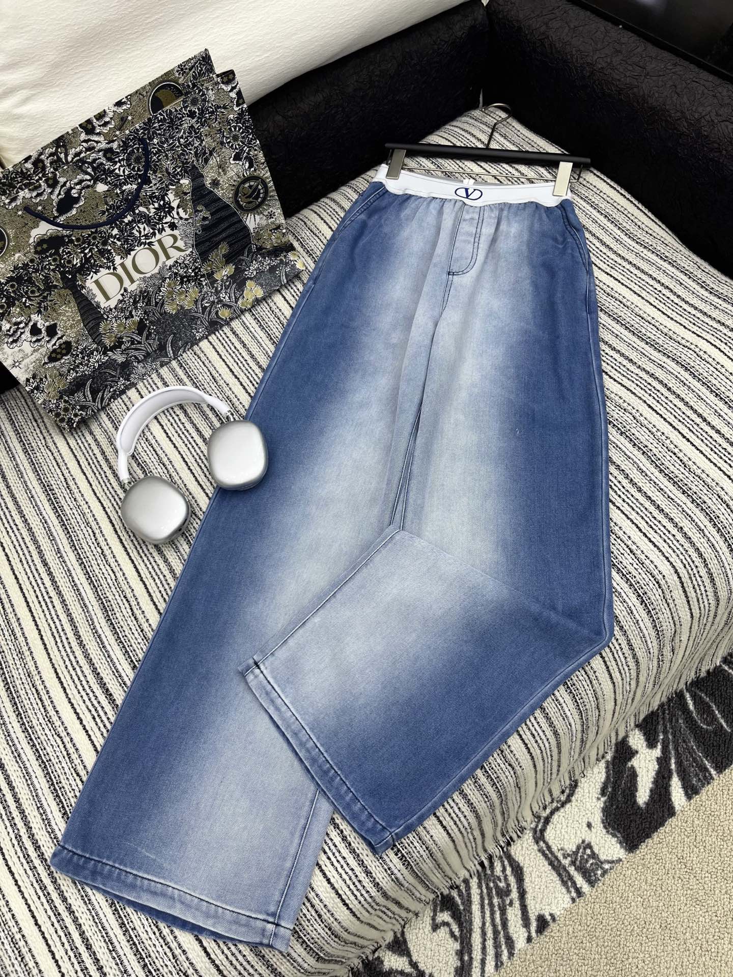 Valentino jeans
